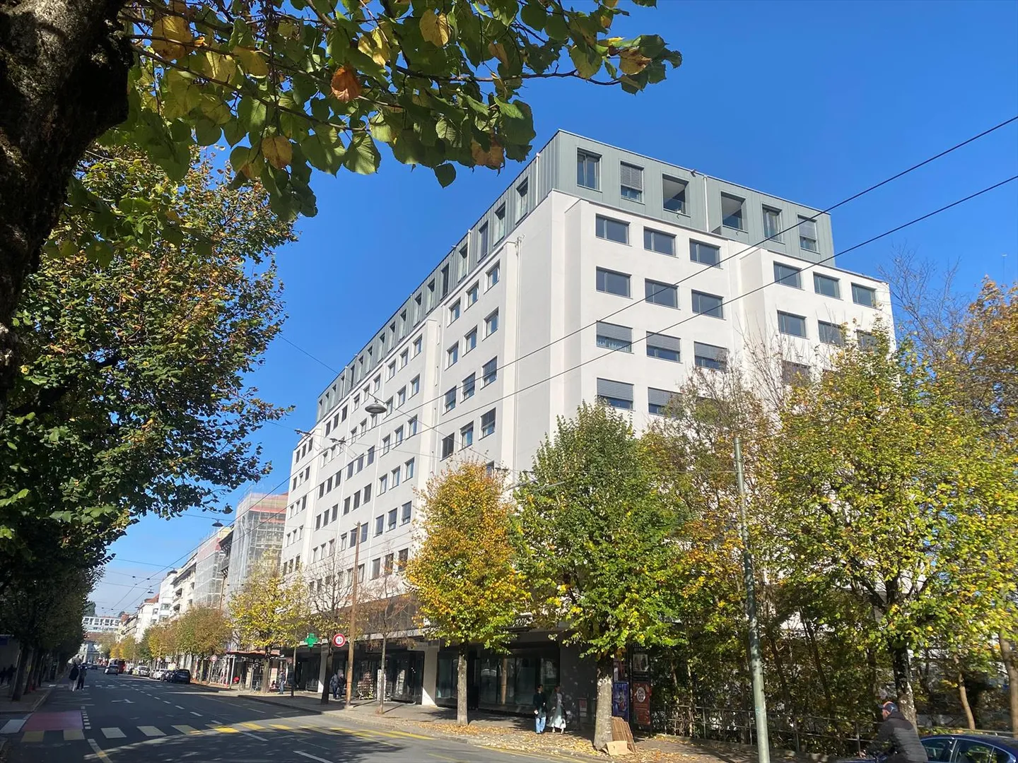 A large 4.5-room apartment for rent on the 6th floor - Photo 8 of 8