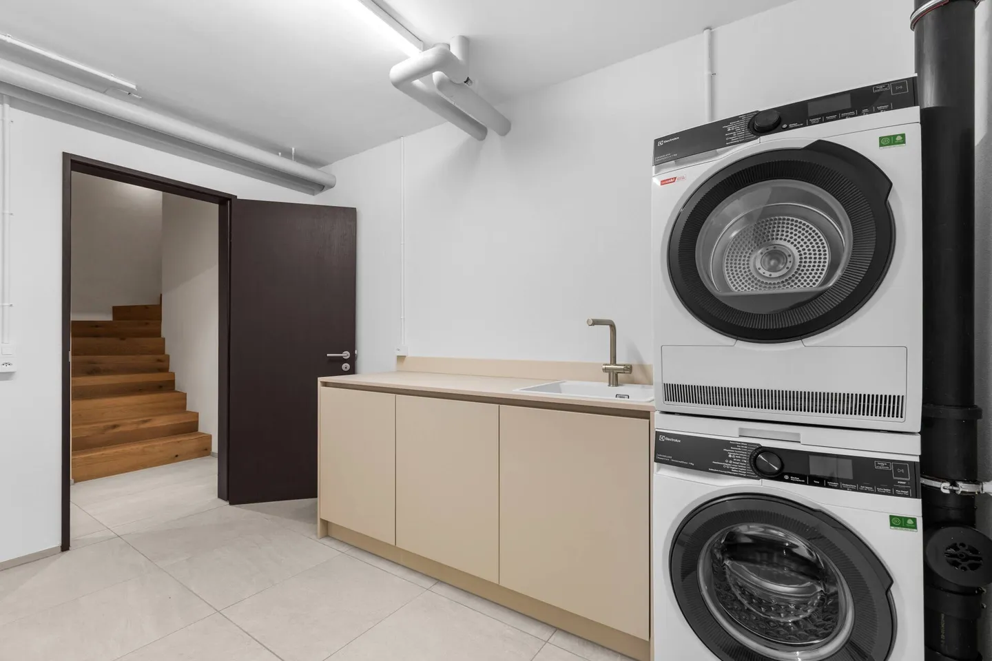 Neubau - Doppeleinfamilienhaus an erhöhter Lage "Allschwil Rosenberg"! - Foto 18 von 18