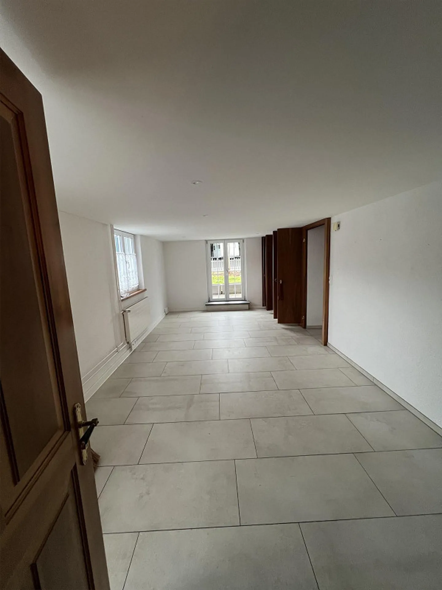 2.5 Room Apartment for Rent - Photo 3 of 14