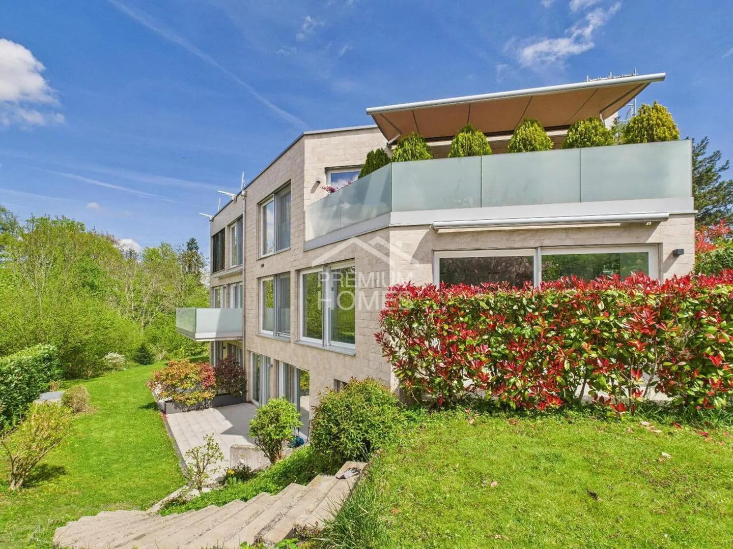 IDYLLIC AND YET CENTRAL - PERFECT LIVING OASIS - Photo 1 of 9