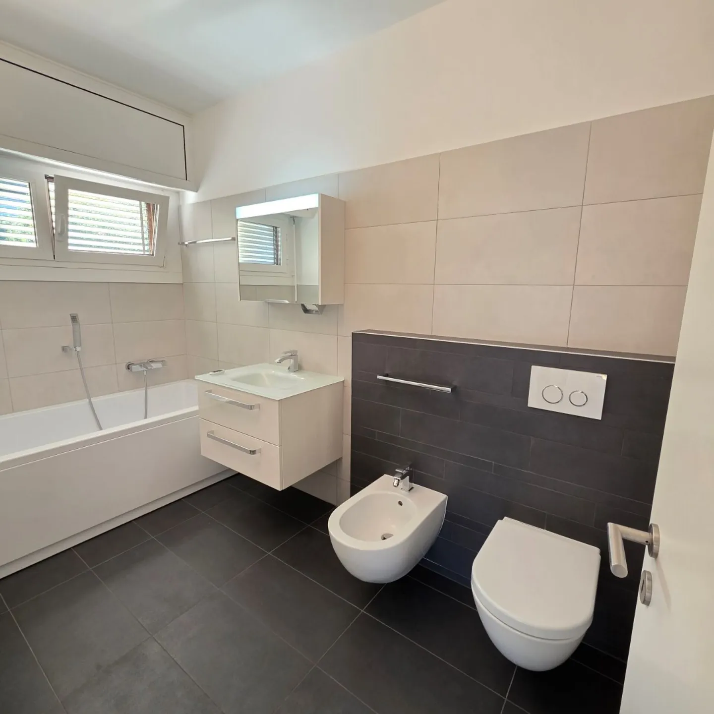 Appartement à louer 3.5 pièces avec vue sur le lac - Photo 12 sur 12