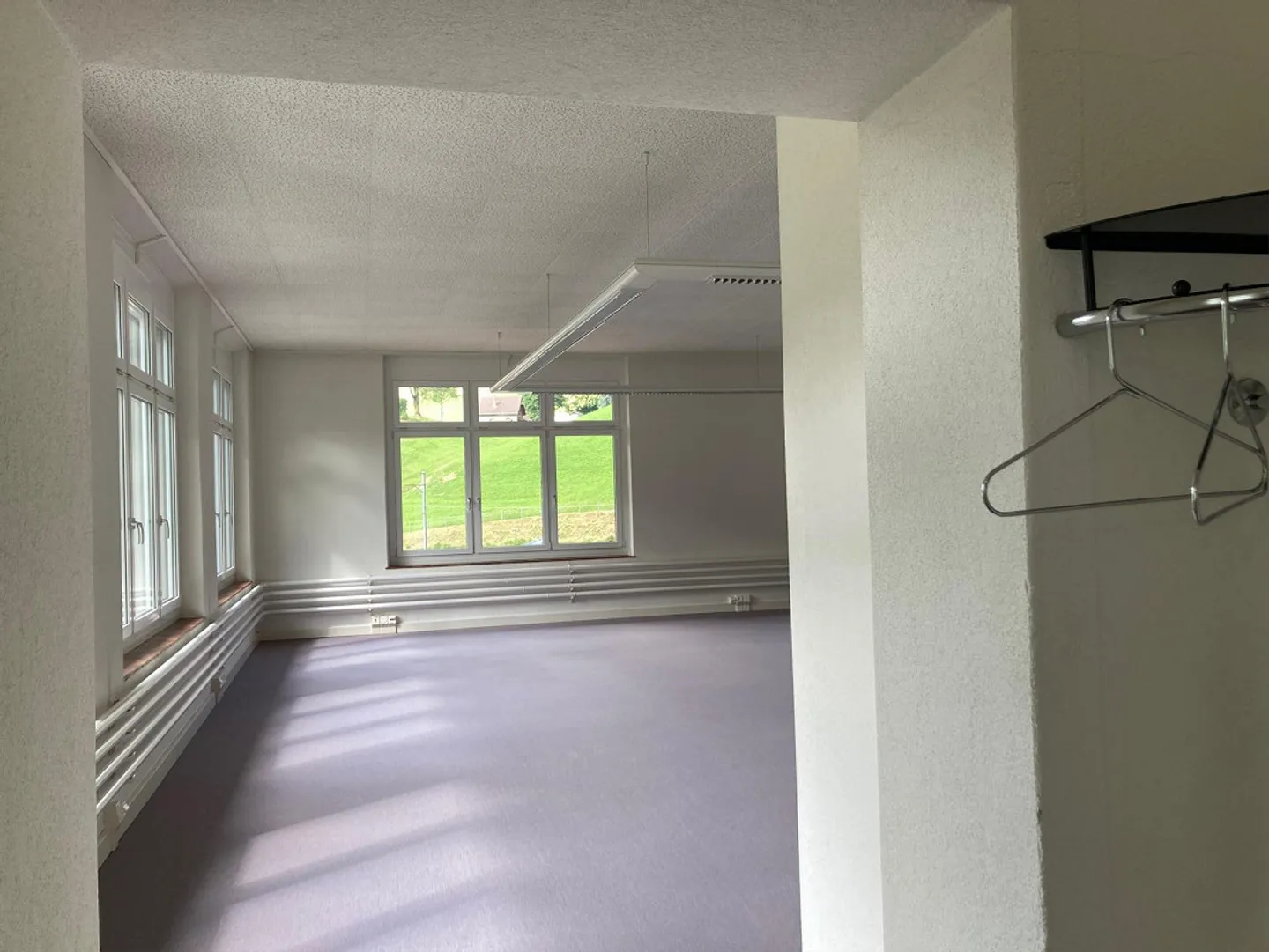 Geräumige Gewerberäume - Foto 3 von 14