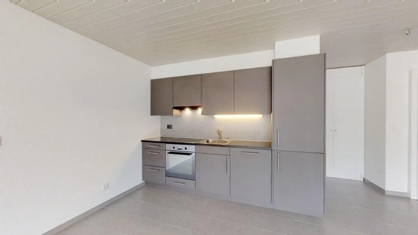 2.5 Room Apartment - Photo 5 of 10