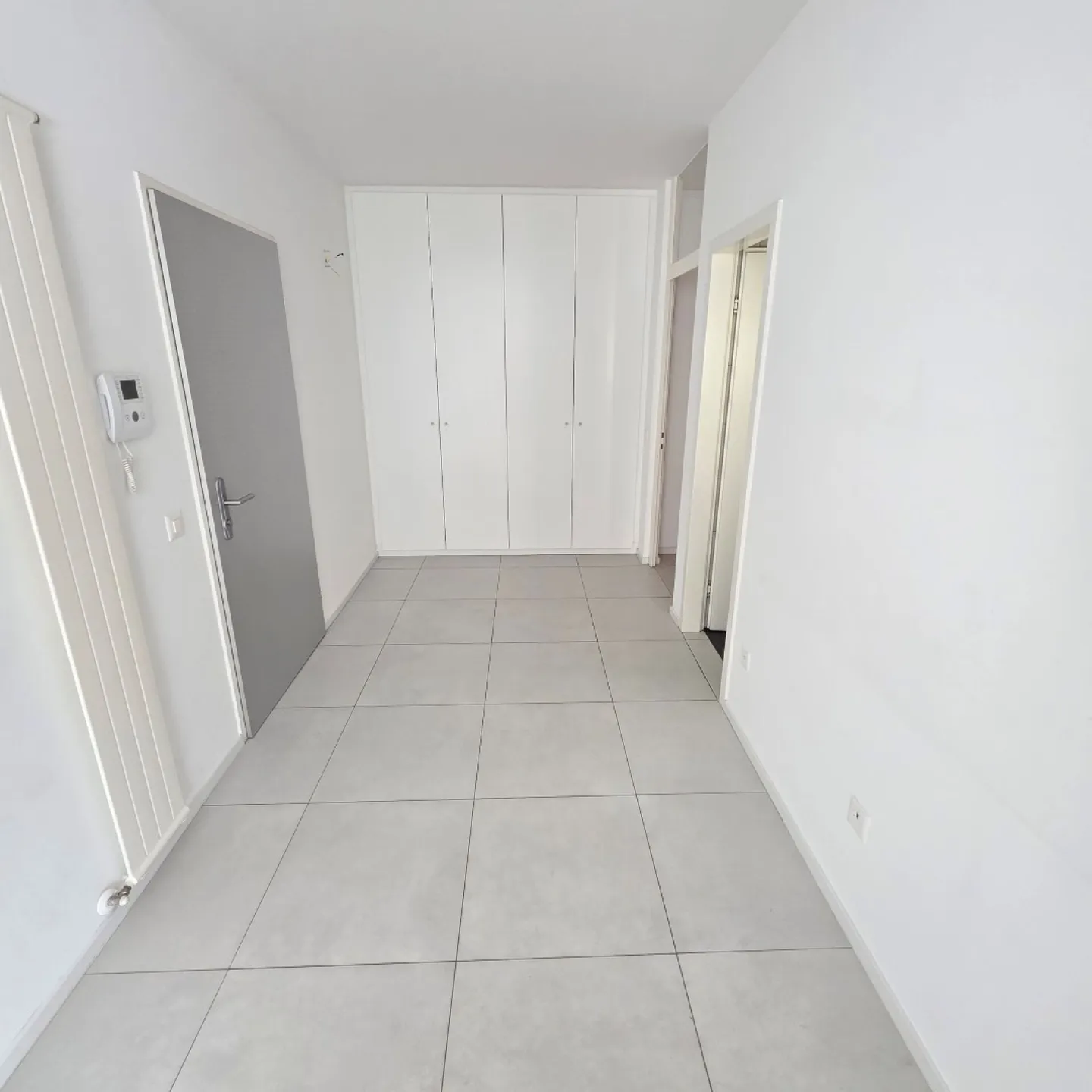 Appartement à louer 3.5 pièces avec vue sur le lac - Photo 8 sur 12