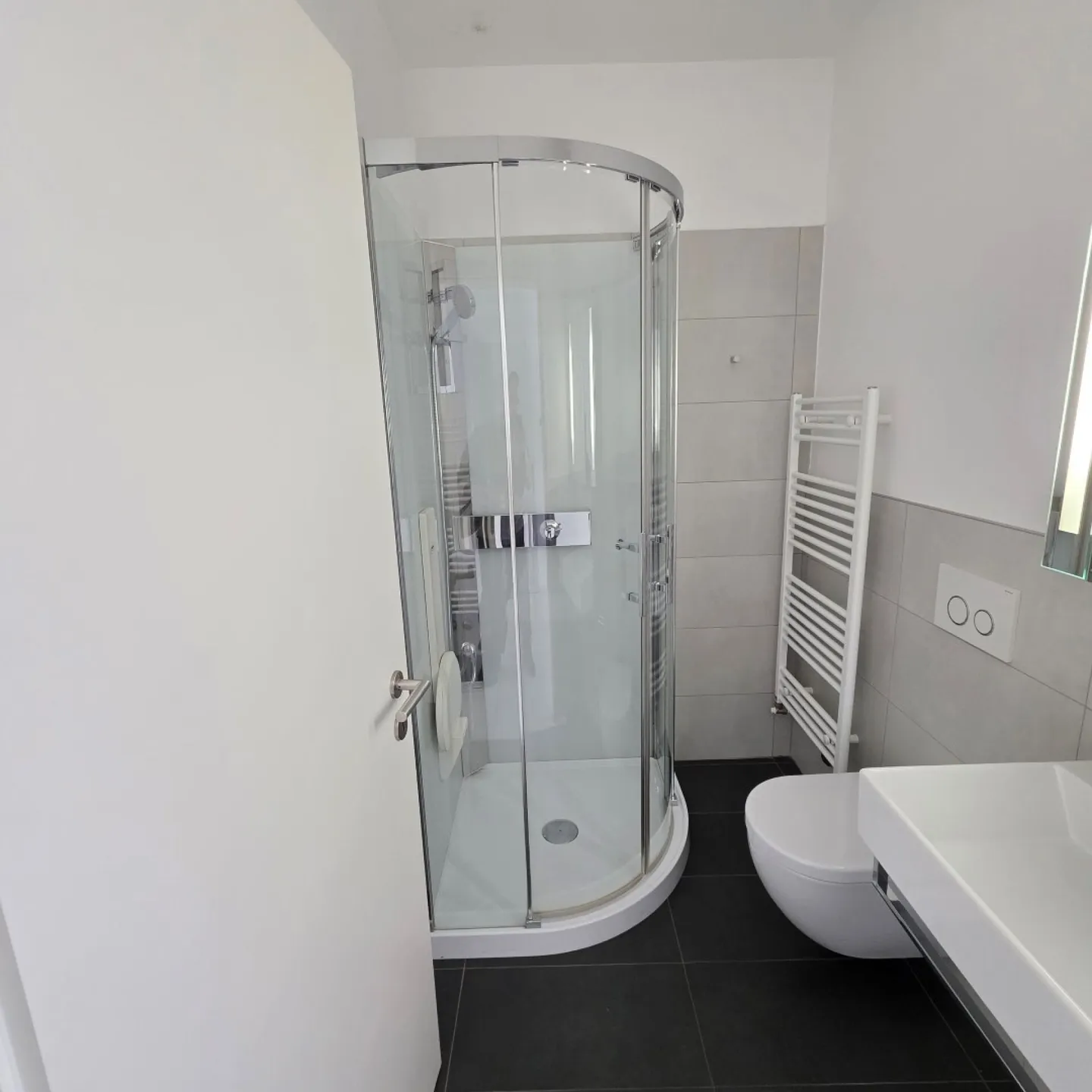 Appartement à louer 3.5 pièces avec vue sur le lac - Photo 9 sur 12