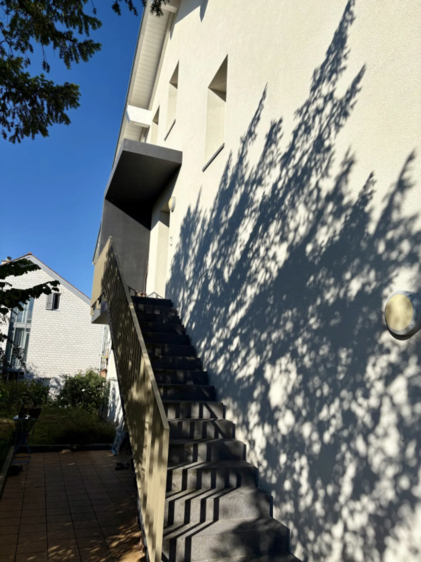Bright recent duplex 4.5p in the center of Genolier Terrace 2 parking spaces - Photo 14 of 17