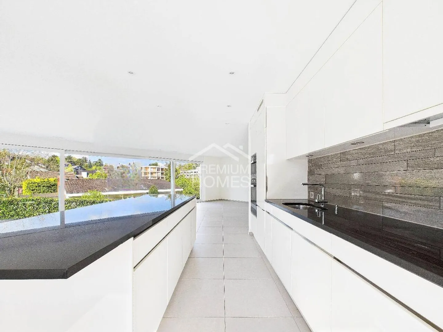 IDYLLIC AND YET CENTRAL - PERFECT LIVING OASIS - Photo 4 of 9