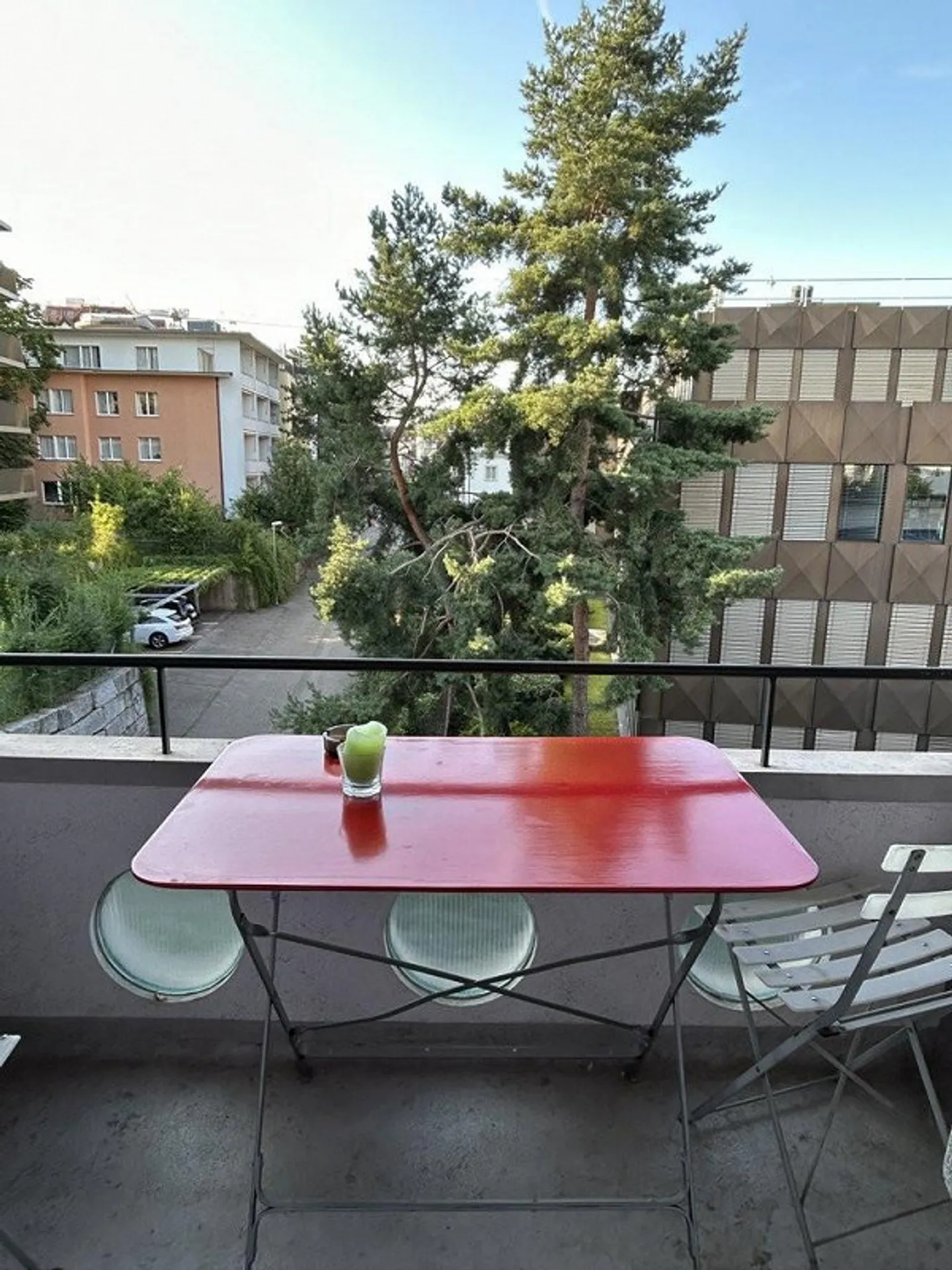 For rent in the most central residential area in District 6 - Photo 1 of 6