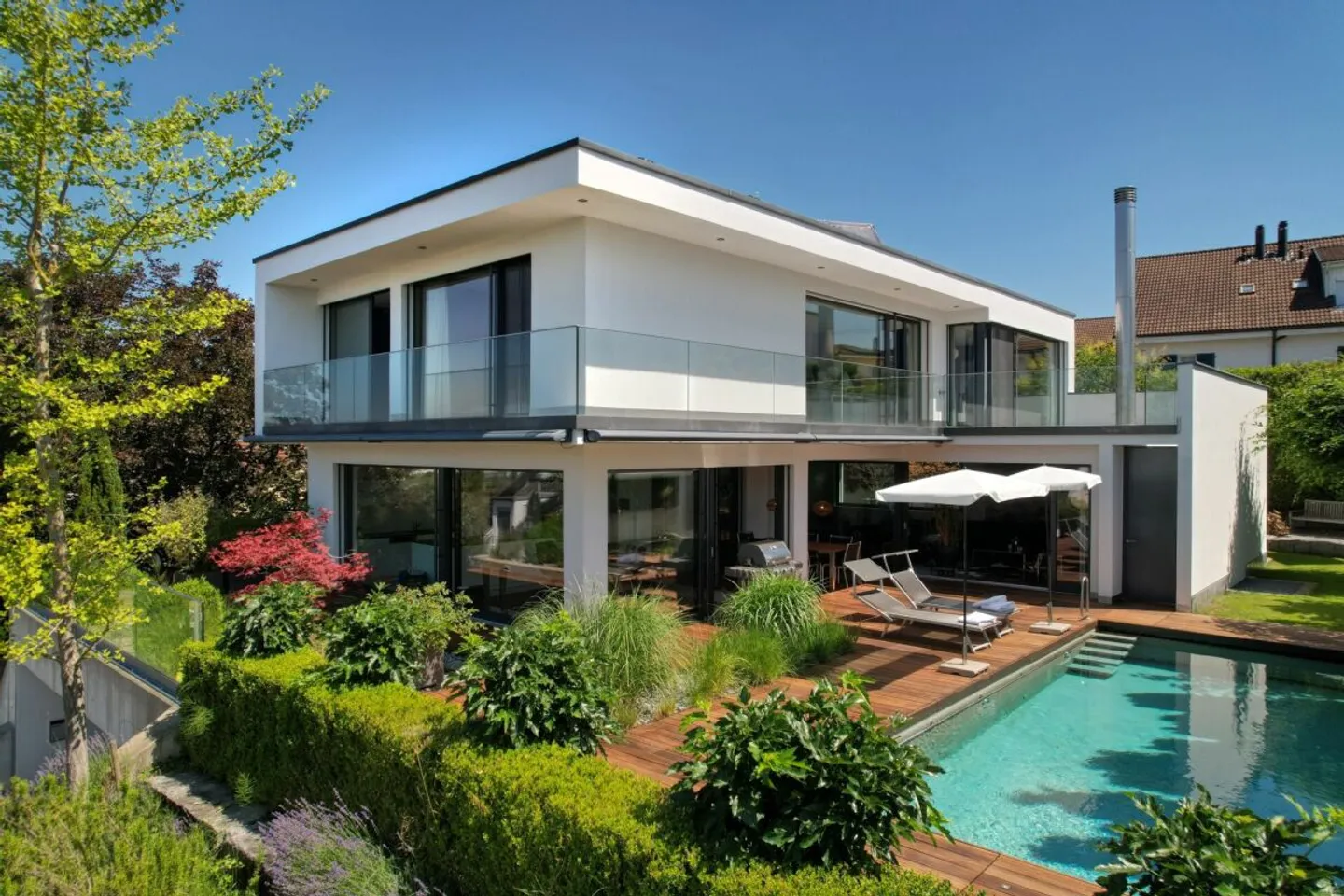 Villa architecte avec piscine - Photo 3 sur 13