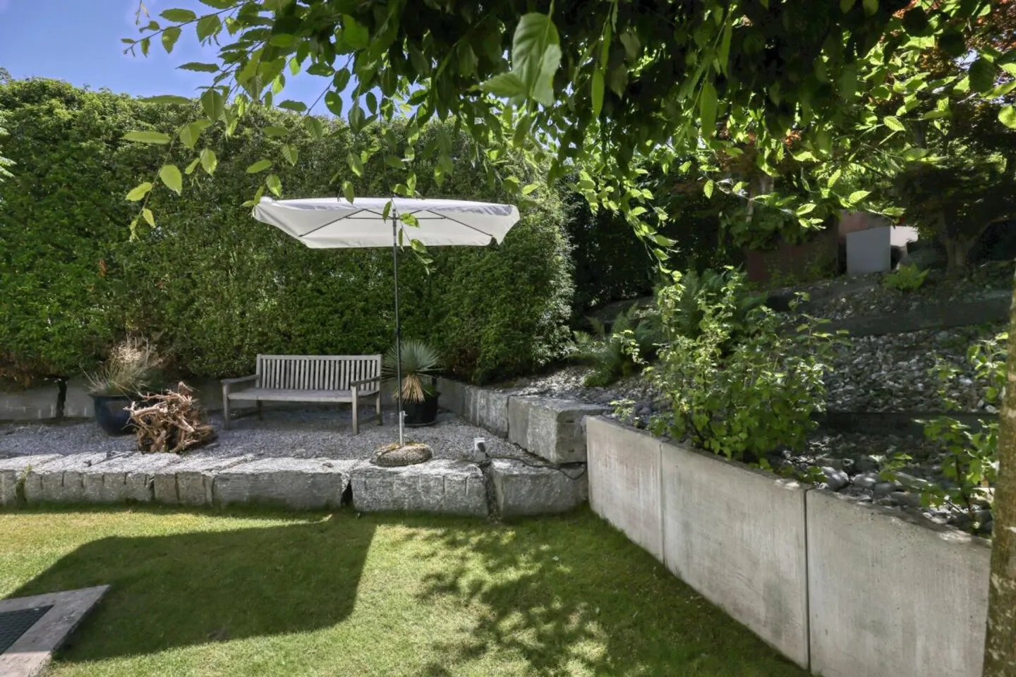 Villa architecte avec piscine - Photo 4 sur 13