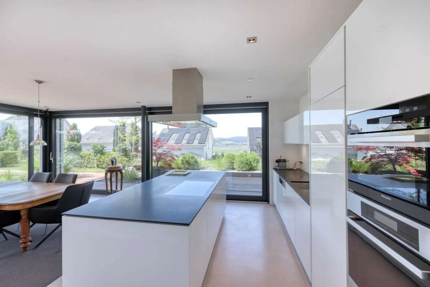 Villa architecte avec piscine - Photo 6 sur 13