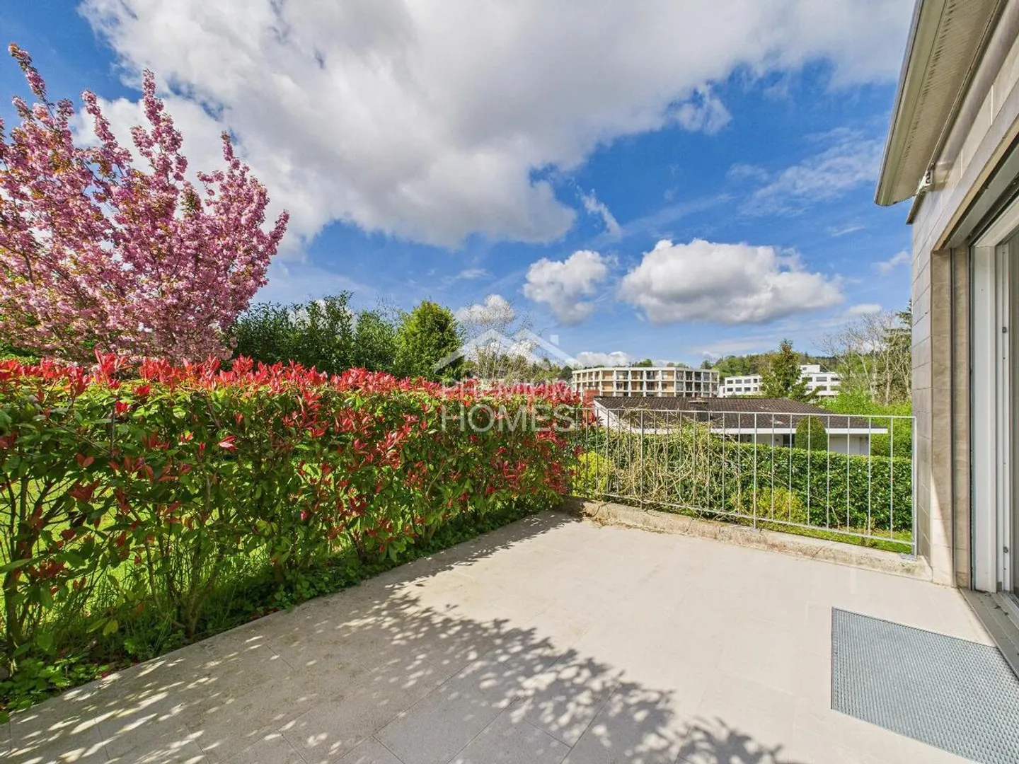 IDYLLIC AND YET CENTRAL - PERFECT LIVING OASIS - Photo 7 of 9