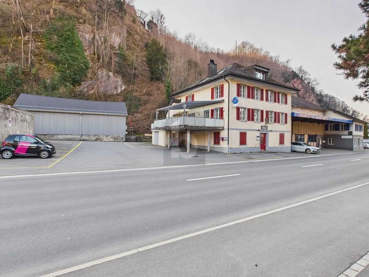 Charmant restaurant avec vue sur les Alpes - Photo 1 sur 6