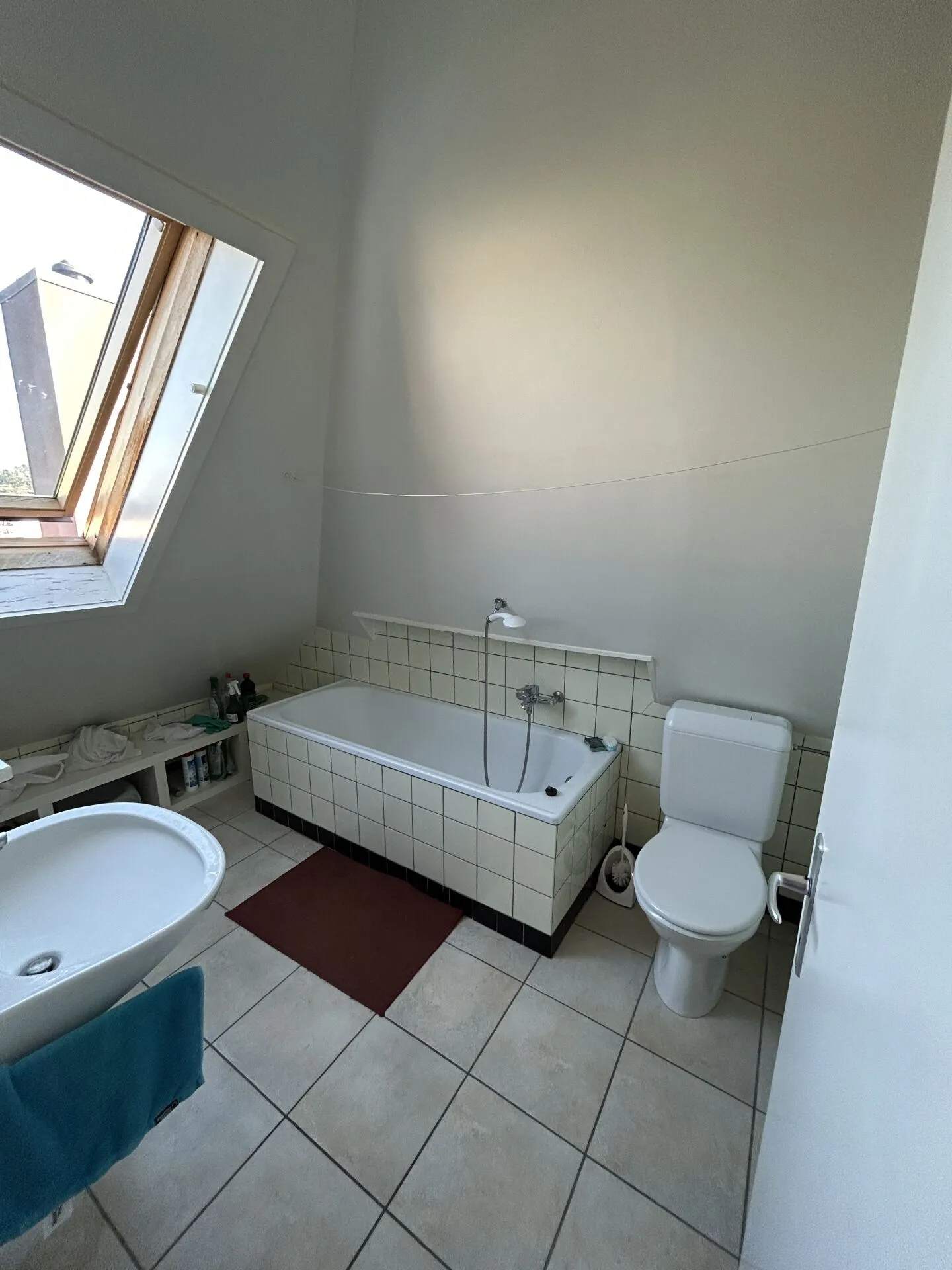 Unmöbliertes Studio im 5. Stock mit Aufzug - Foto 2 von 5