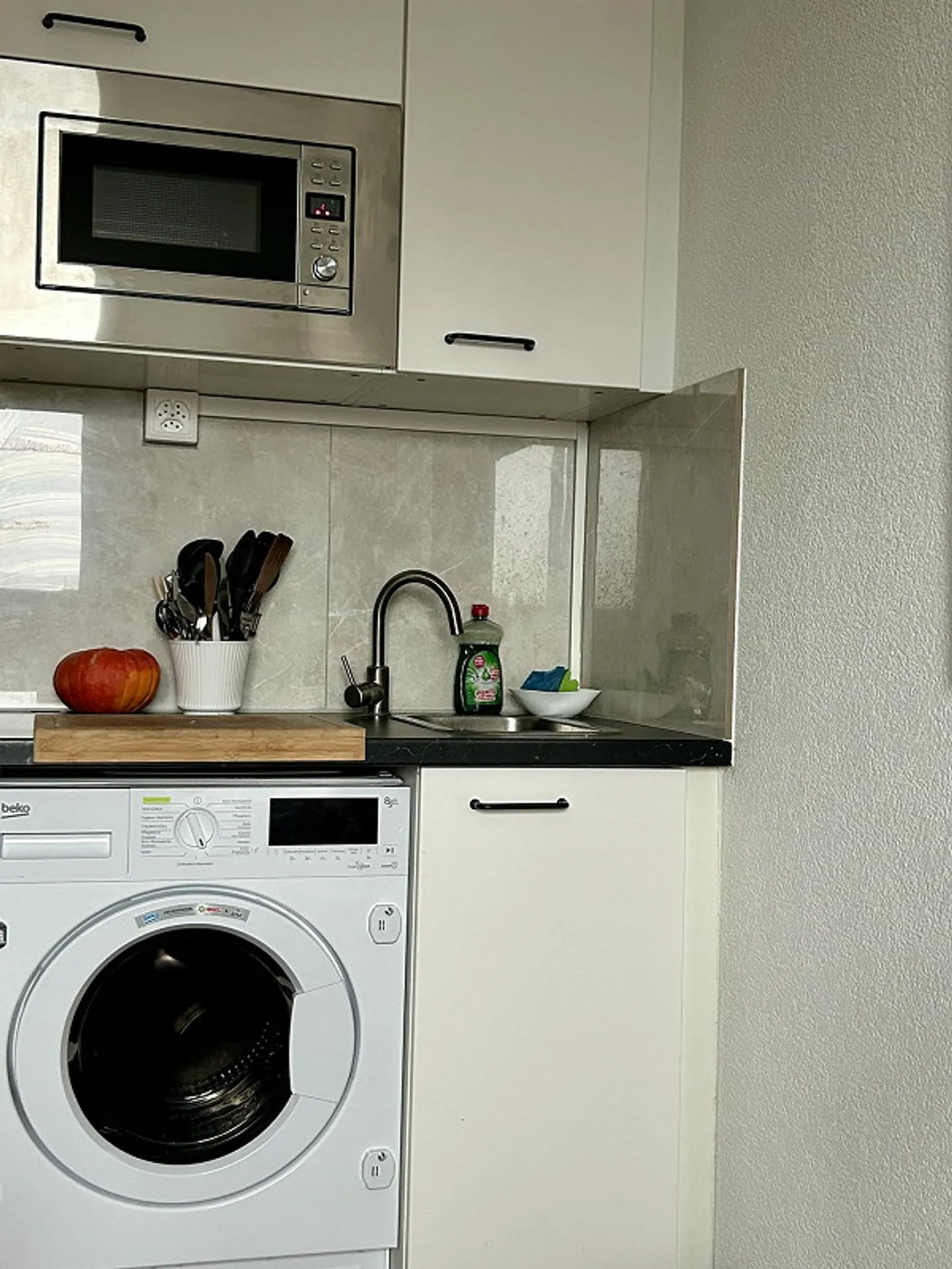 Studio meublé à Bâle - Photo 3 sur 4