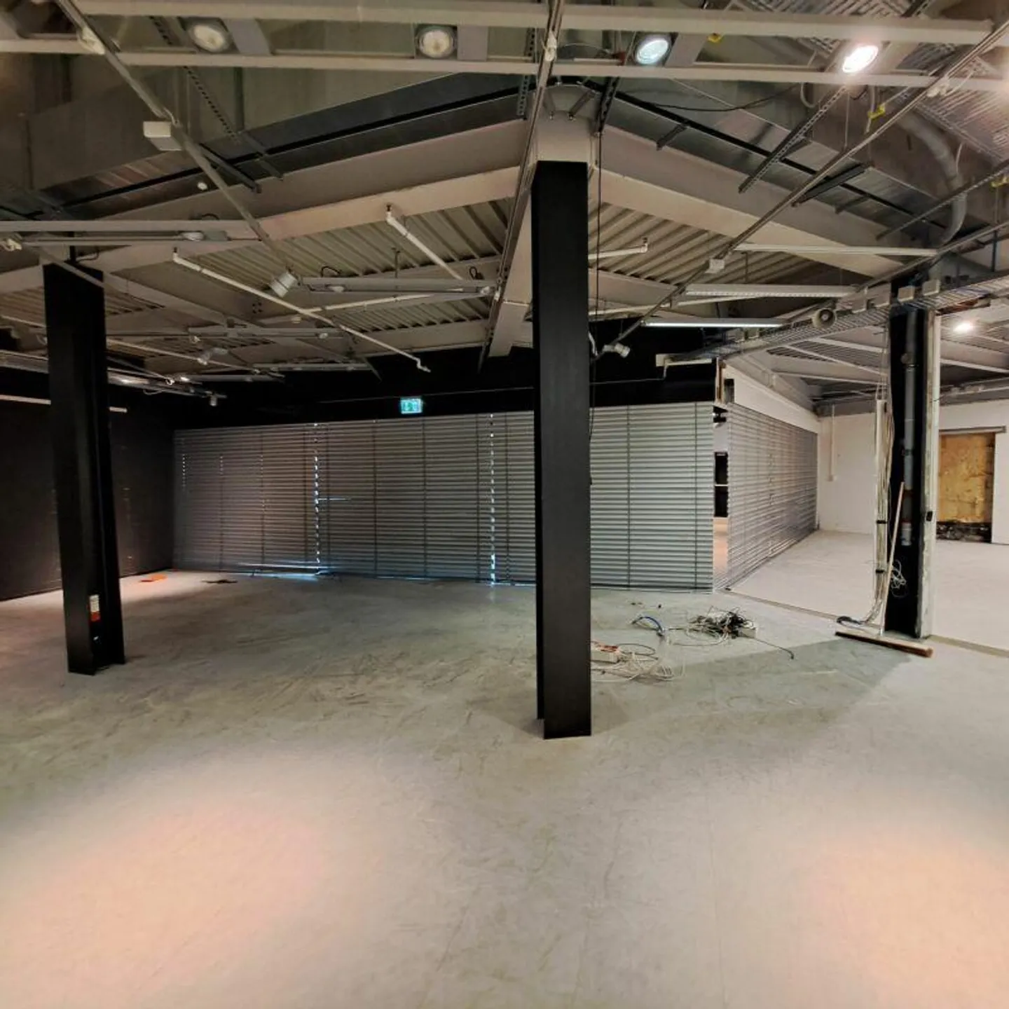 Spazio commerciale attraente nel Säntispark - Foto 5 di 8