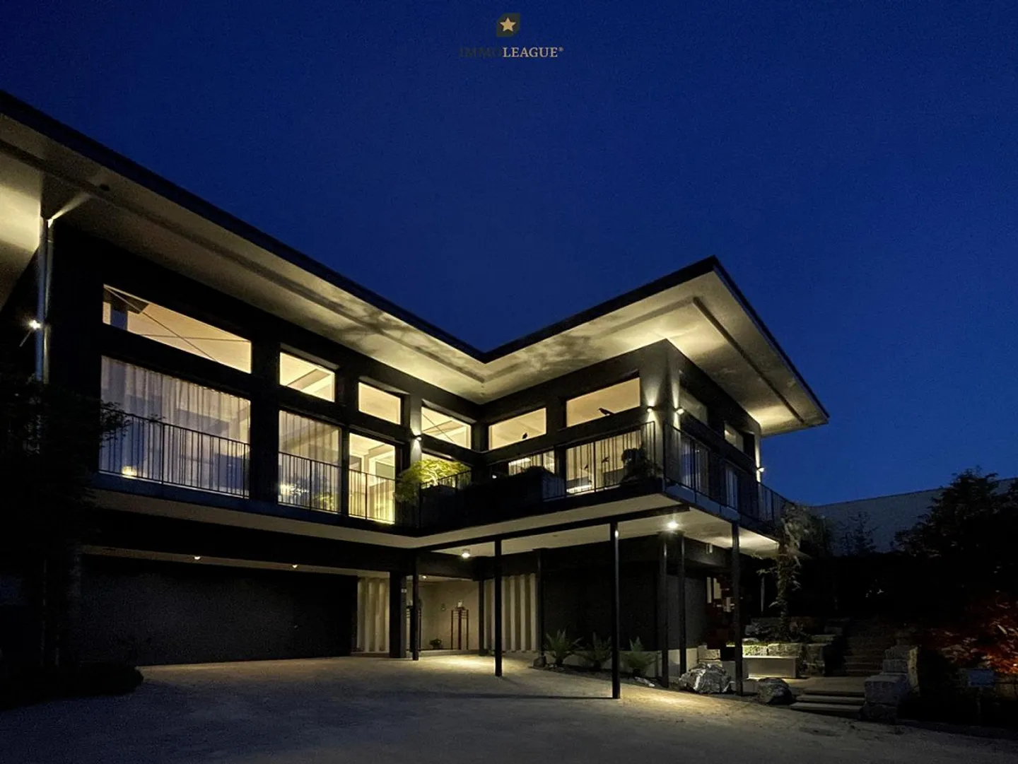 Einzigartige Villa mit Atrium, Pool und Panoramaseesicht. - Foto 1 von 10