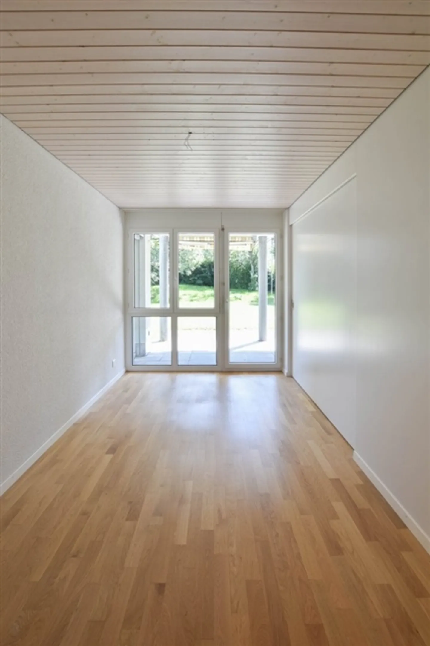 Perfect Family Apartment on the 1st Floor with Private Laundry Room - Photo 3 of 12