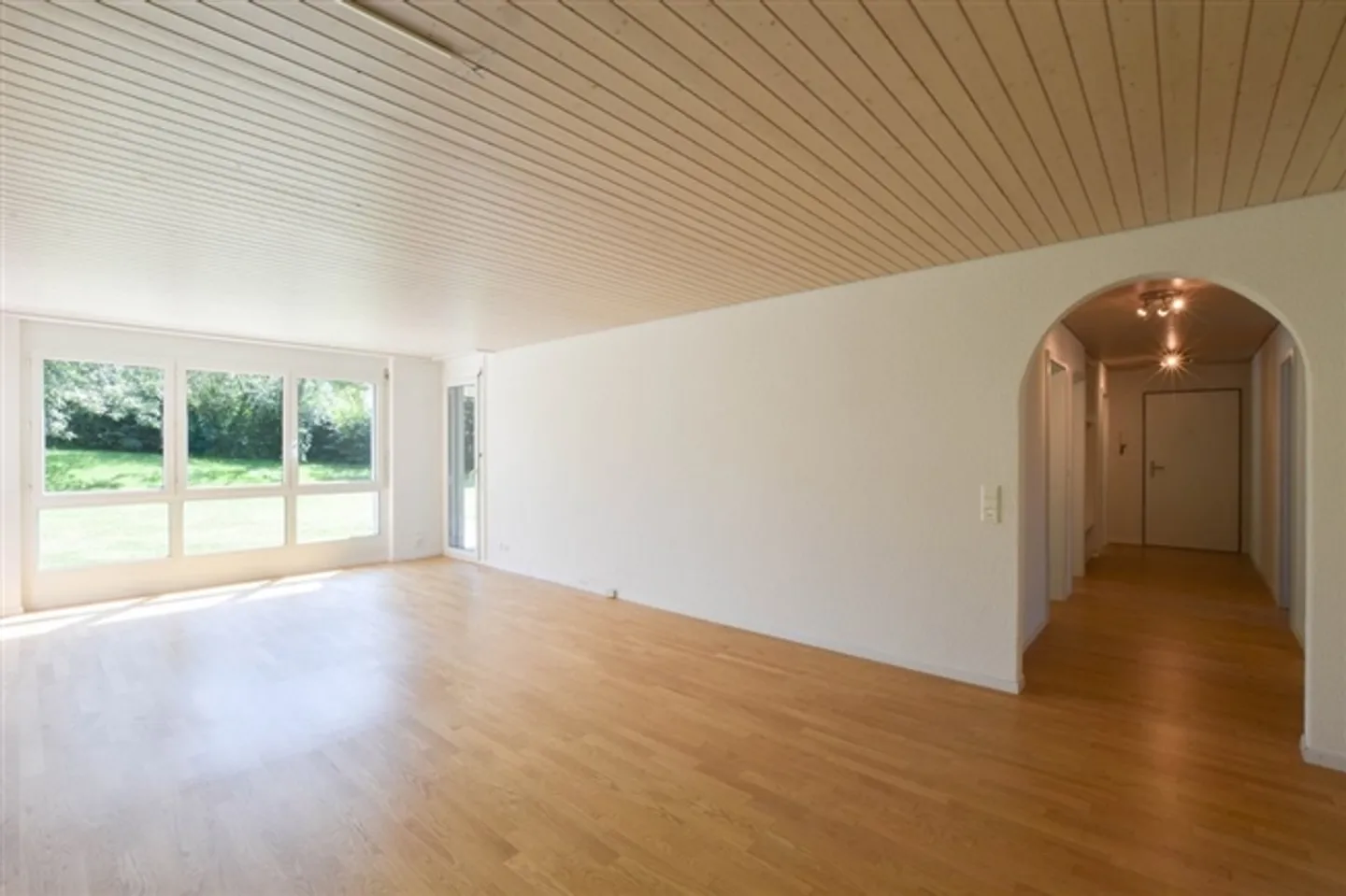 Perfect Family Apartment on the 1st Floor with Private Laundry Room - Photo 5 of 12