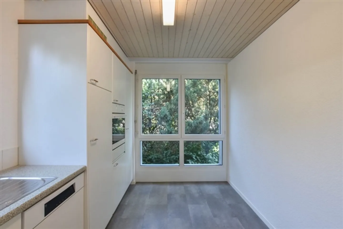 Perfect Family Apartment on the 1st Floor with Private Laundry Room - Photo 8 of 12