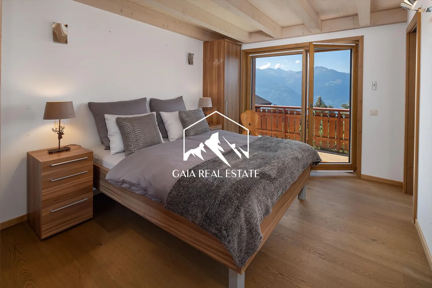 Chalet 4.5 rooms - Photo 10 of 19