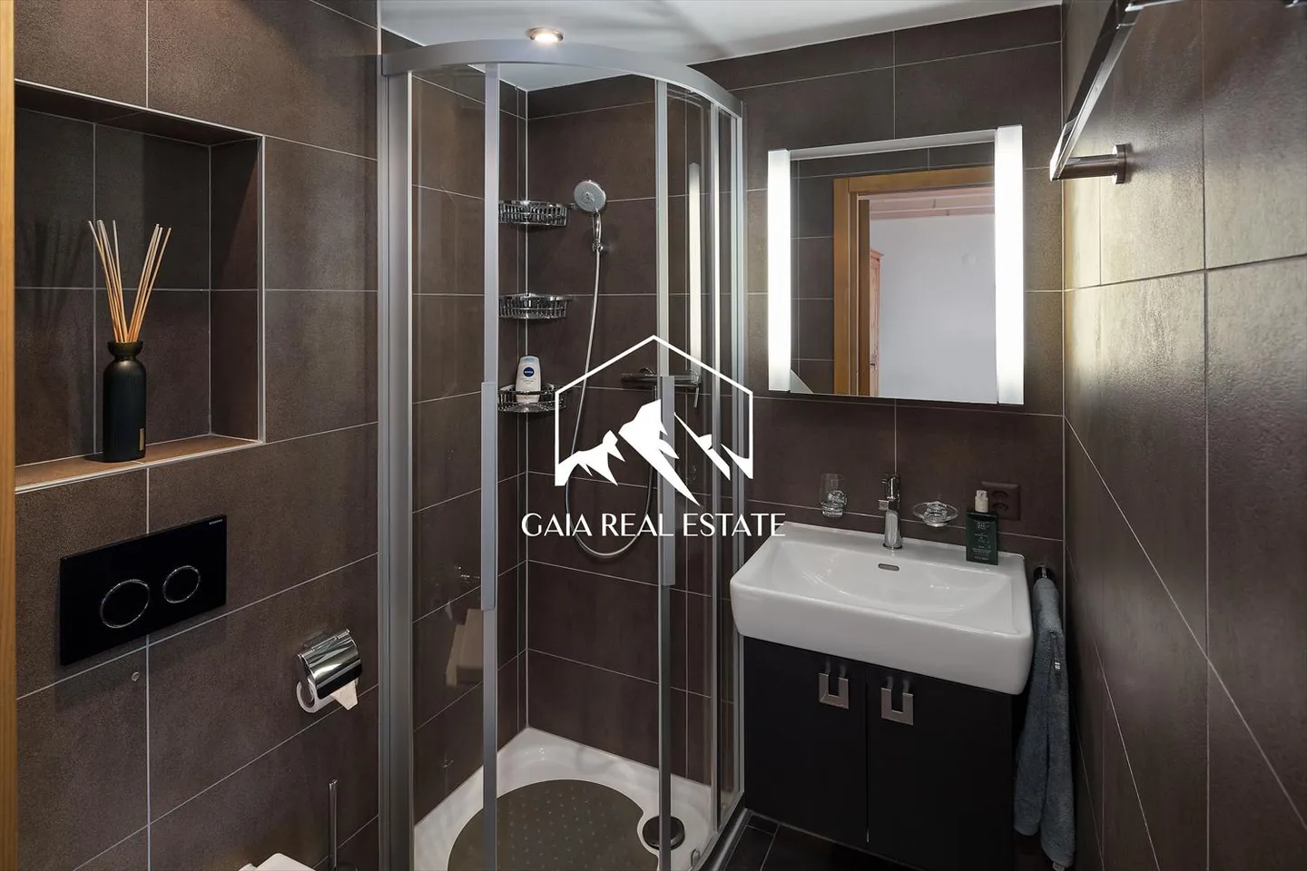 Chalet 4.5 rooms - Photo 15 of 19