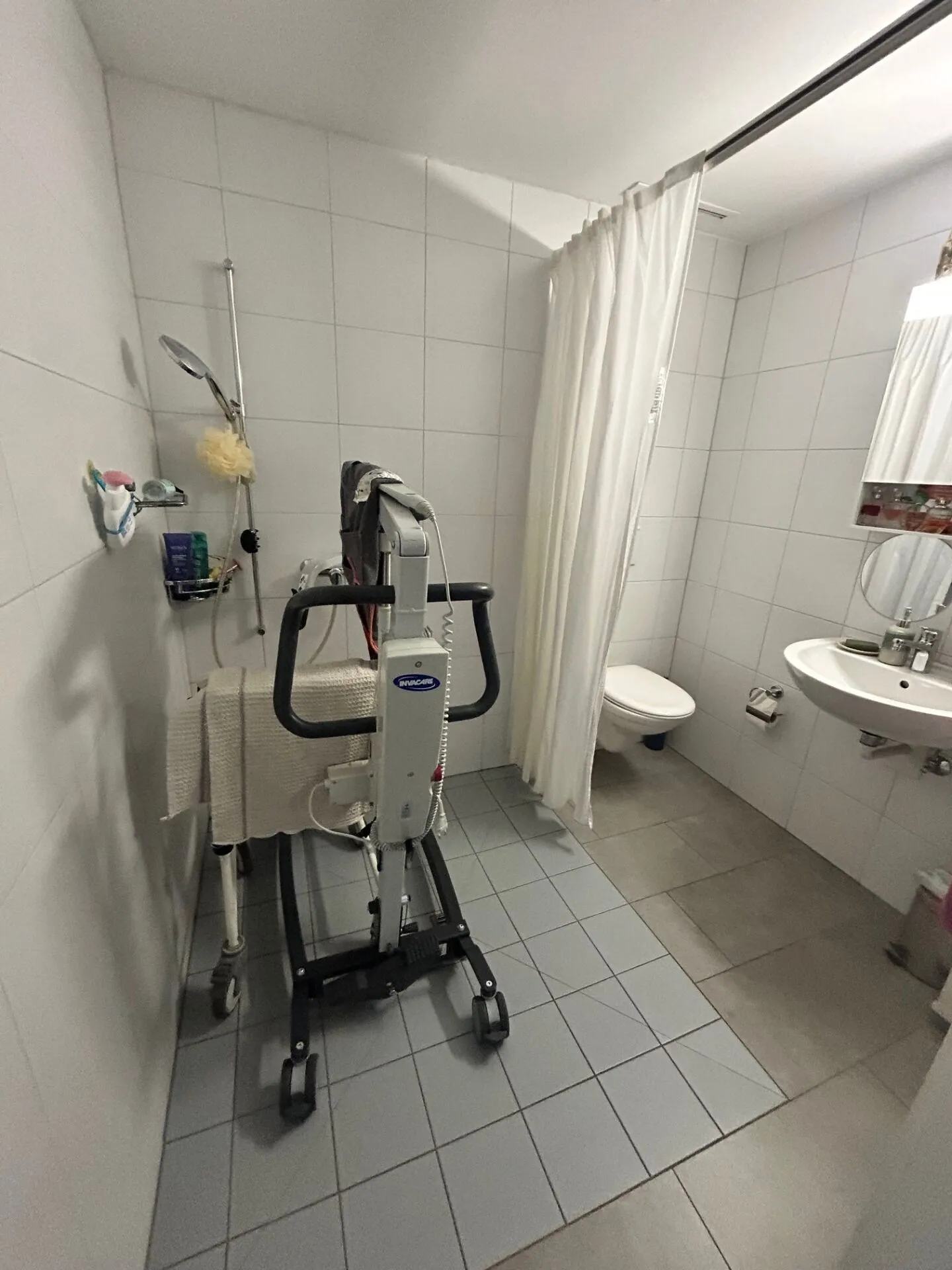 Rollstuhlgerechte Parterrewohnung im Sommerrain! - Foto 4 von 7