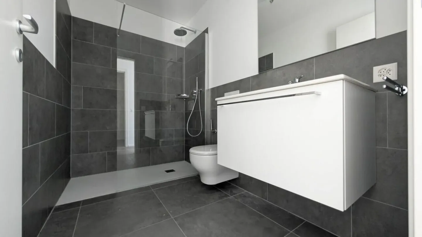 Spacious, modern and new design! - Photo 15 of 17