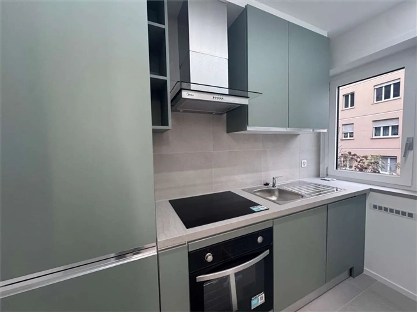 Élégance, Confort et un Jardin Privé de 200 m² - Photo 5 sur 10