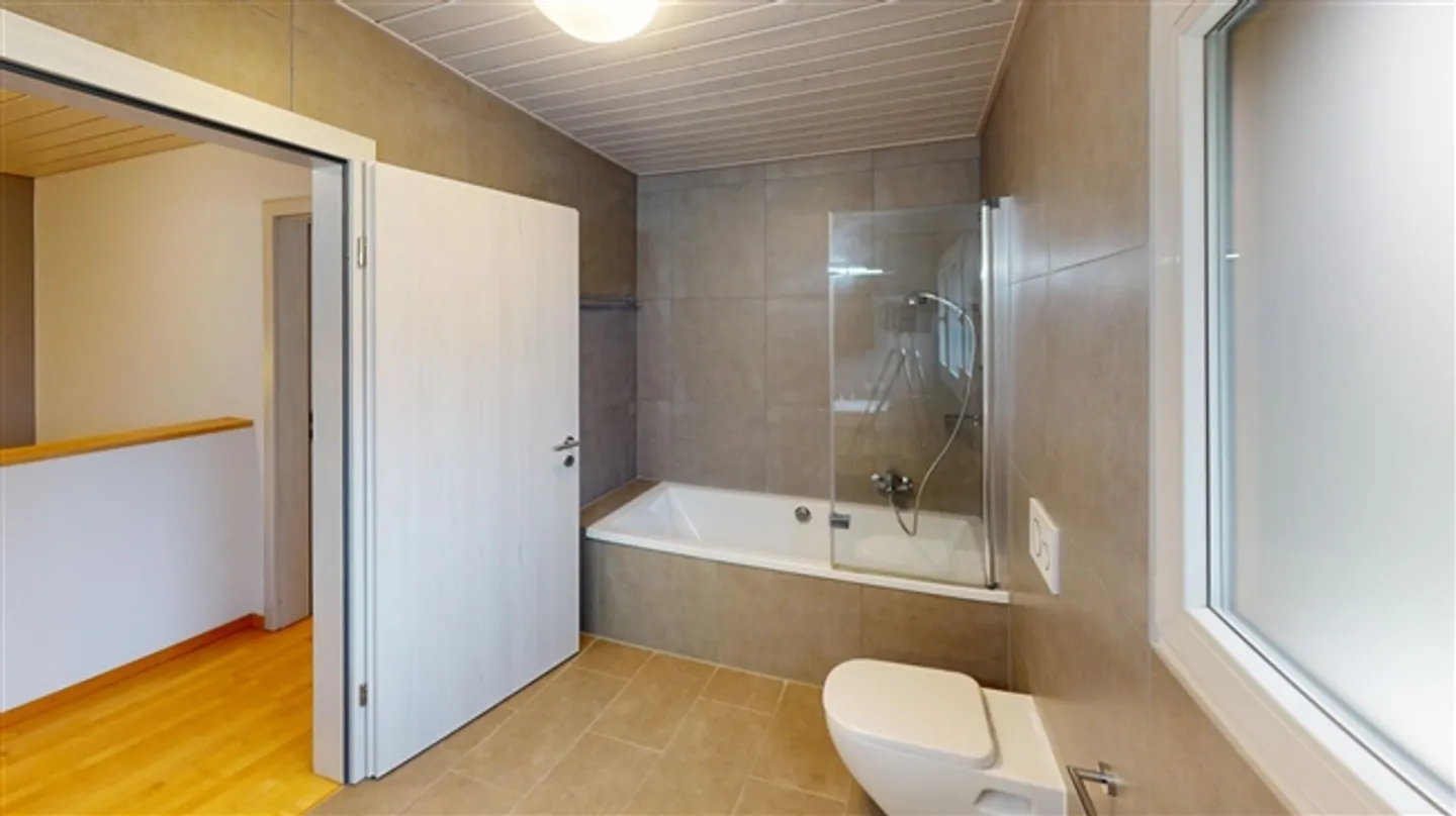 «Wunderschönes Reihenhaus mit großem Garten, ideal gelegen» - Foto 12 von 16