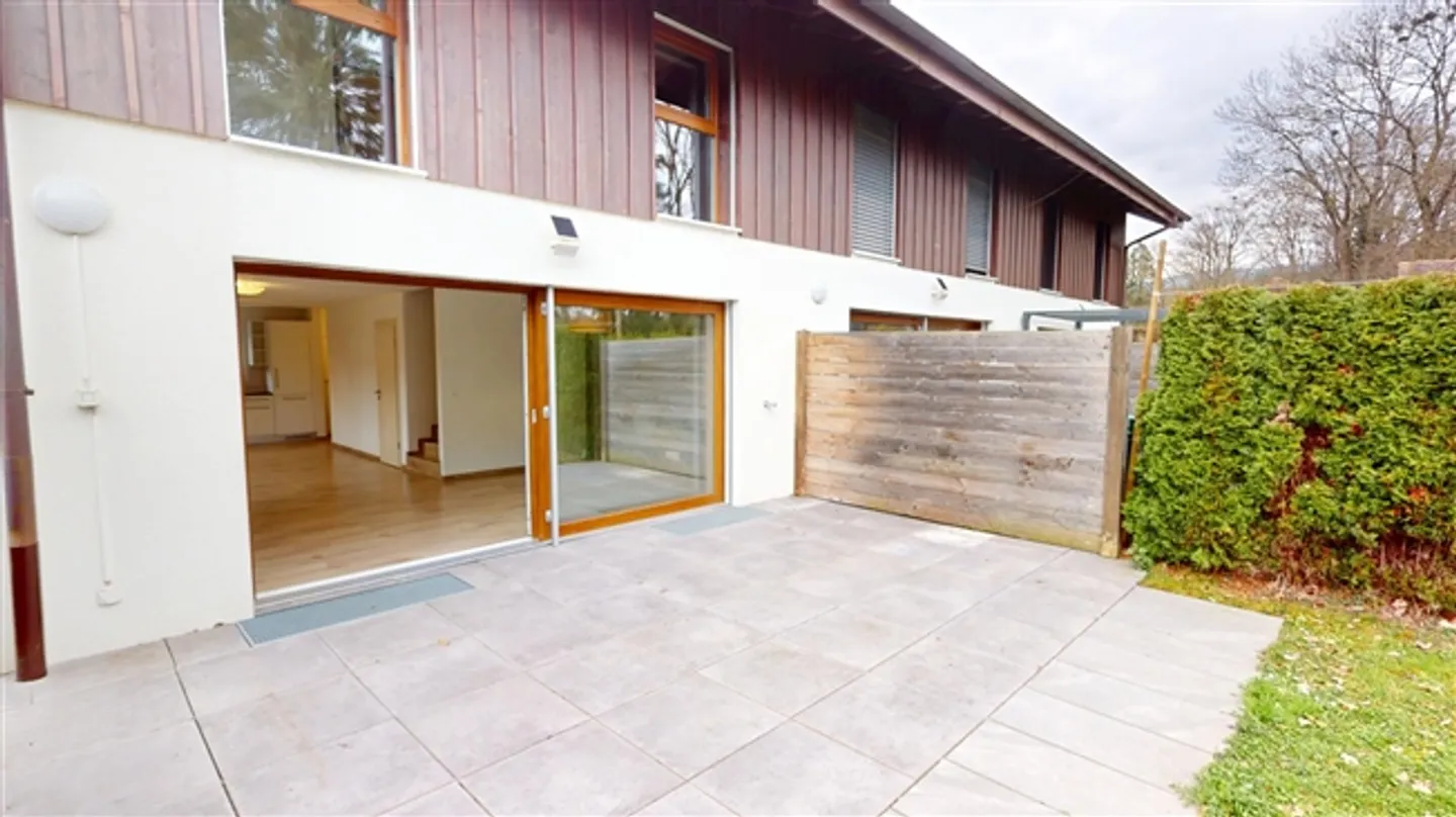 «Wunderschönes Reihenhaus mit großem Garten, ideal gelegen» - Foto 15 von 16