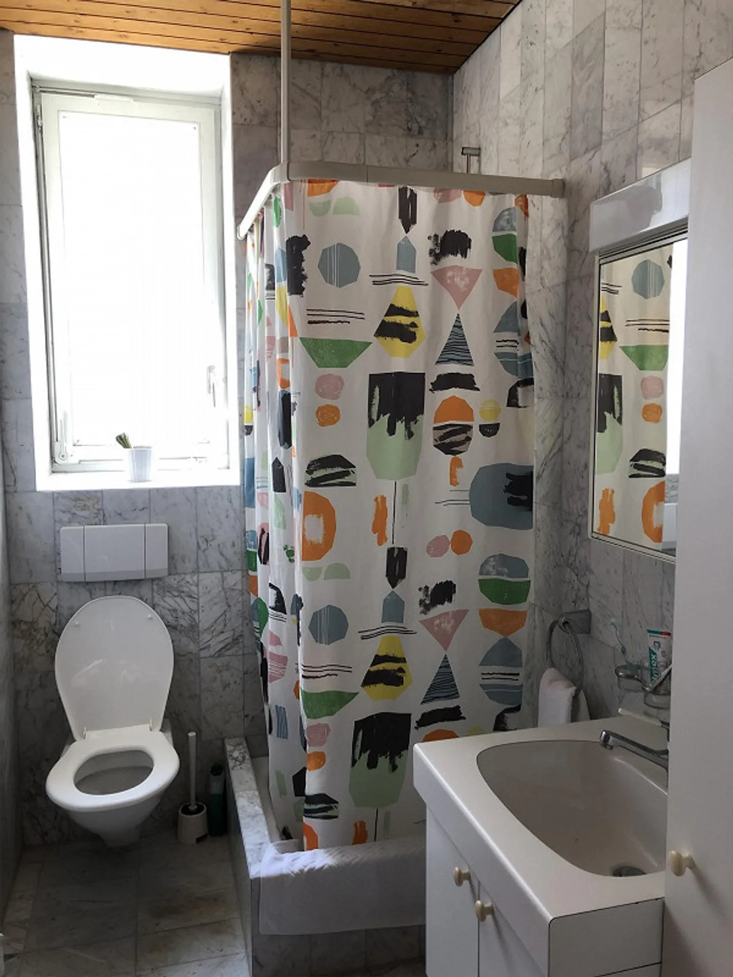 Appartamento accogliente con 1 camera, vicino a HSG e all'università - Foto 3 di 4