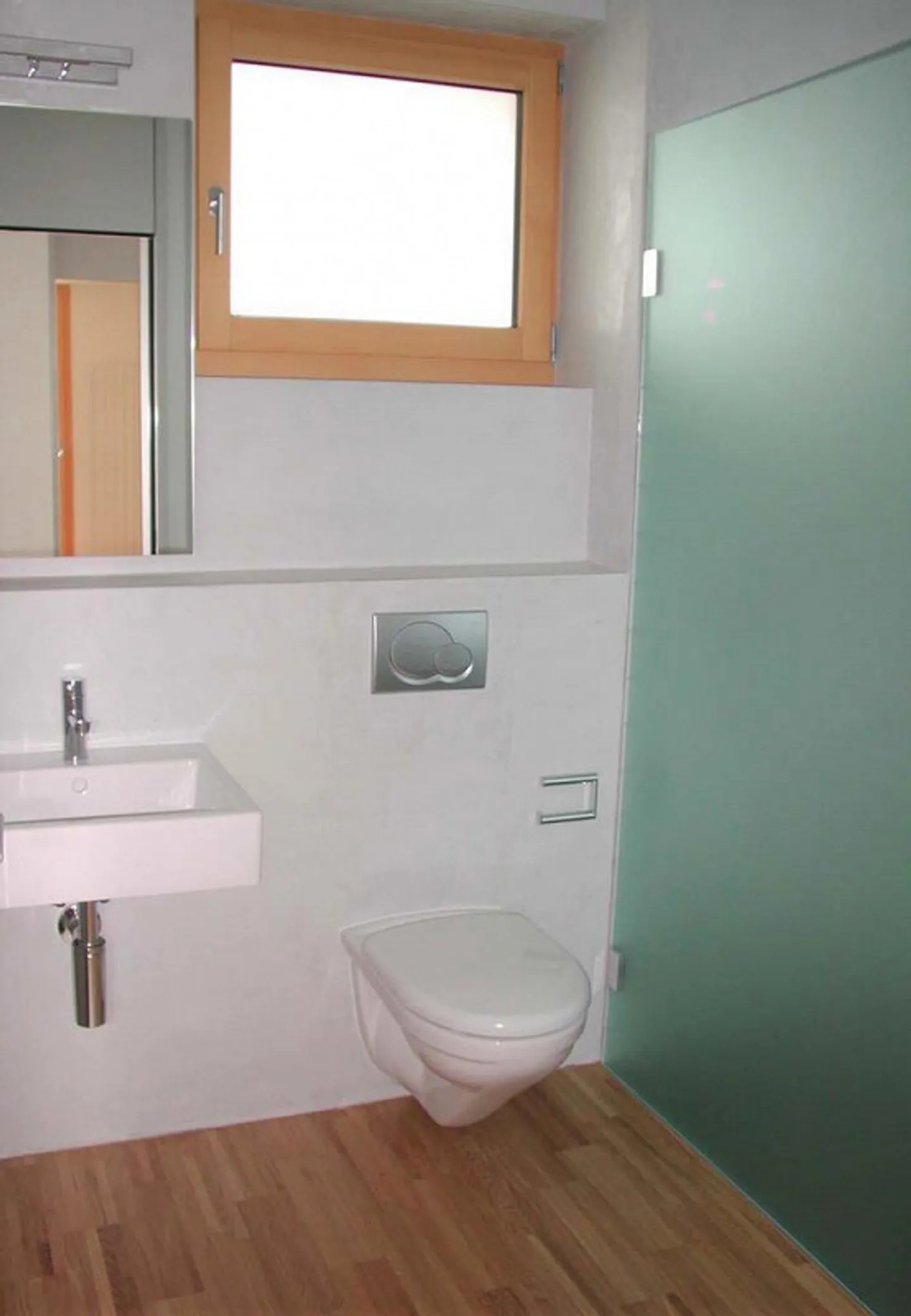 Appartamento situato in una zona tranquilla in un quartiere familiare con un ampio spazio esterno - Foto 10 di 12