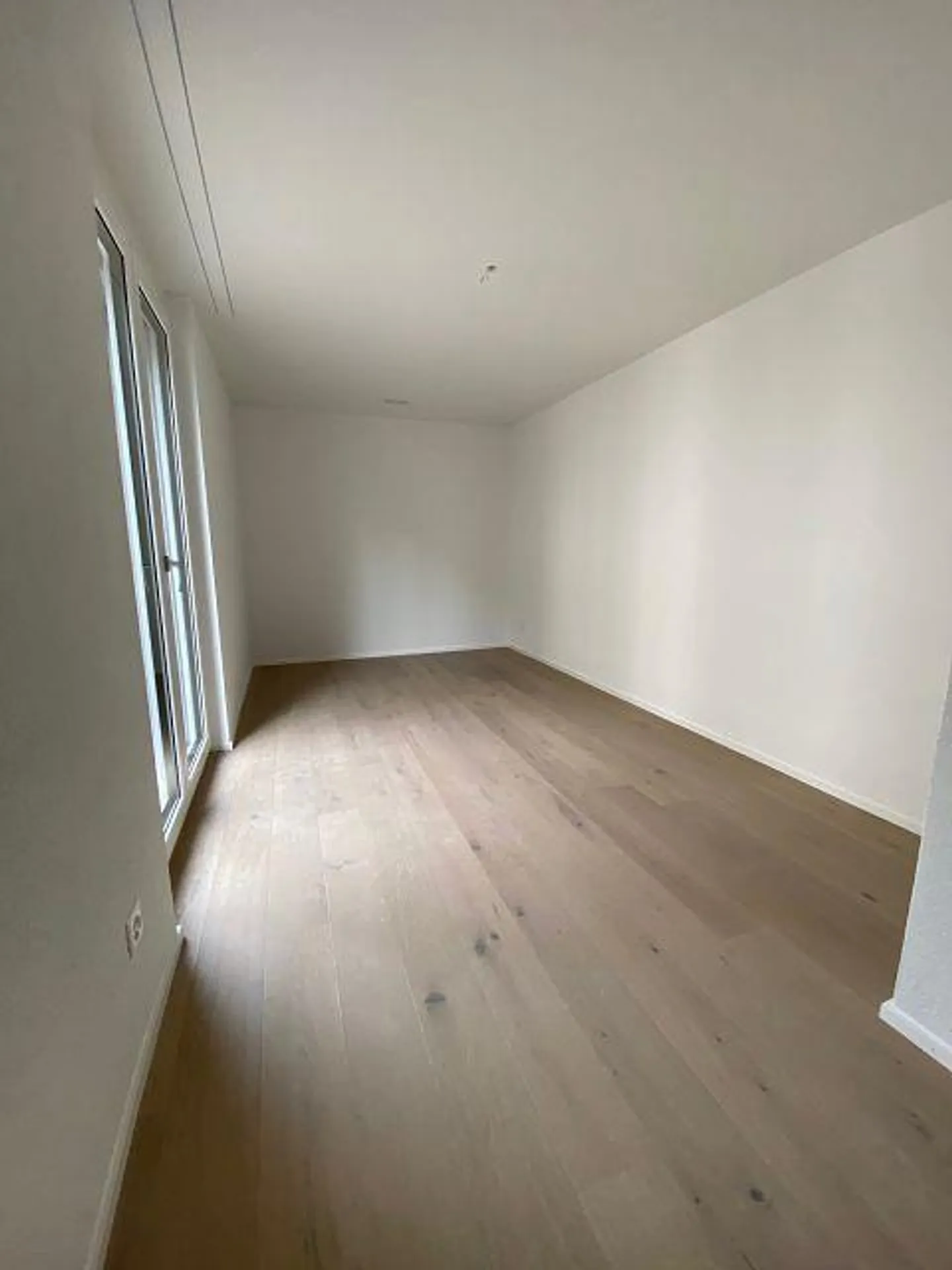 Journée Portes Ouvertes de l'Appartement Spacieux de 4.5 Pièces au Rez-de-Chaussée ... - Photo 8 sur 12