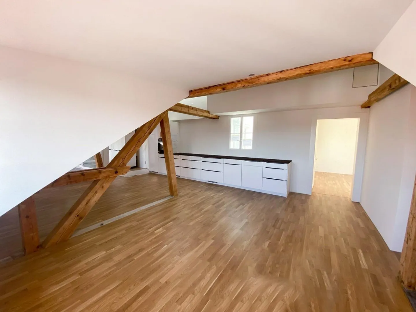 Attico con Loggia a Thun - Foto 3 di 11