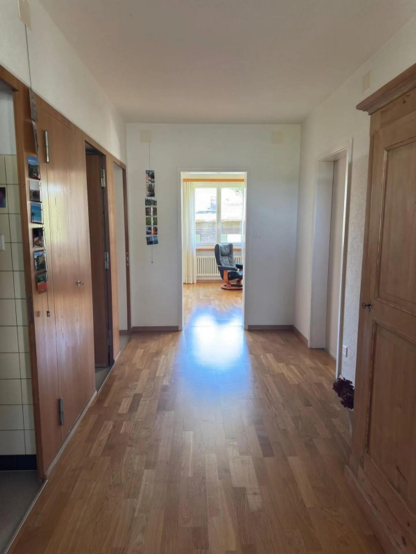 Appartamento affascinante in una posizione popolare di Zurigo Albisrieden - Foto 2 di 8