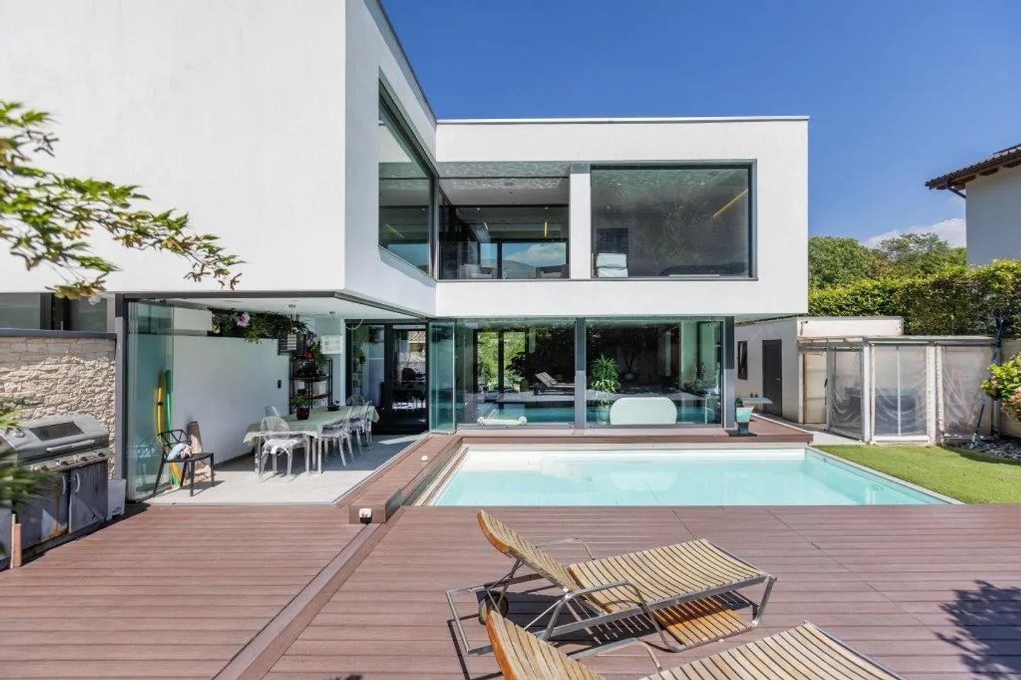 Designvilla mit Pool und privatem Spa in exklusiver Lage in O - Foto 1 von 6