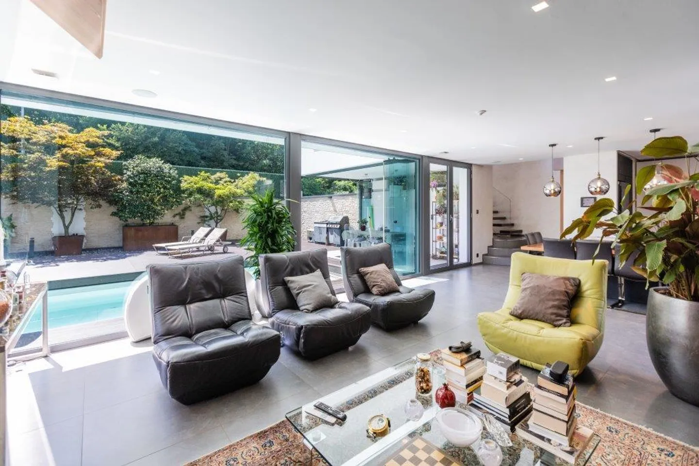 Designvilla mit Pool und privatem Spa in exklusiver Lage in O - Foto 5 von 6