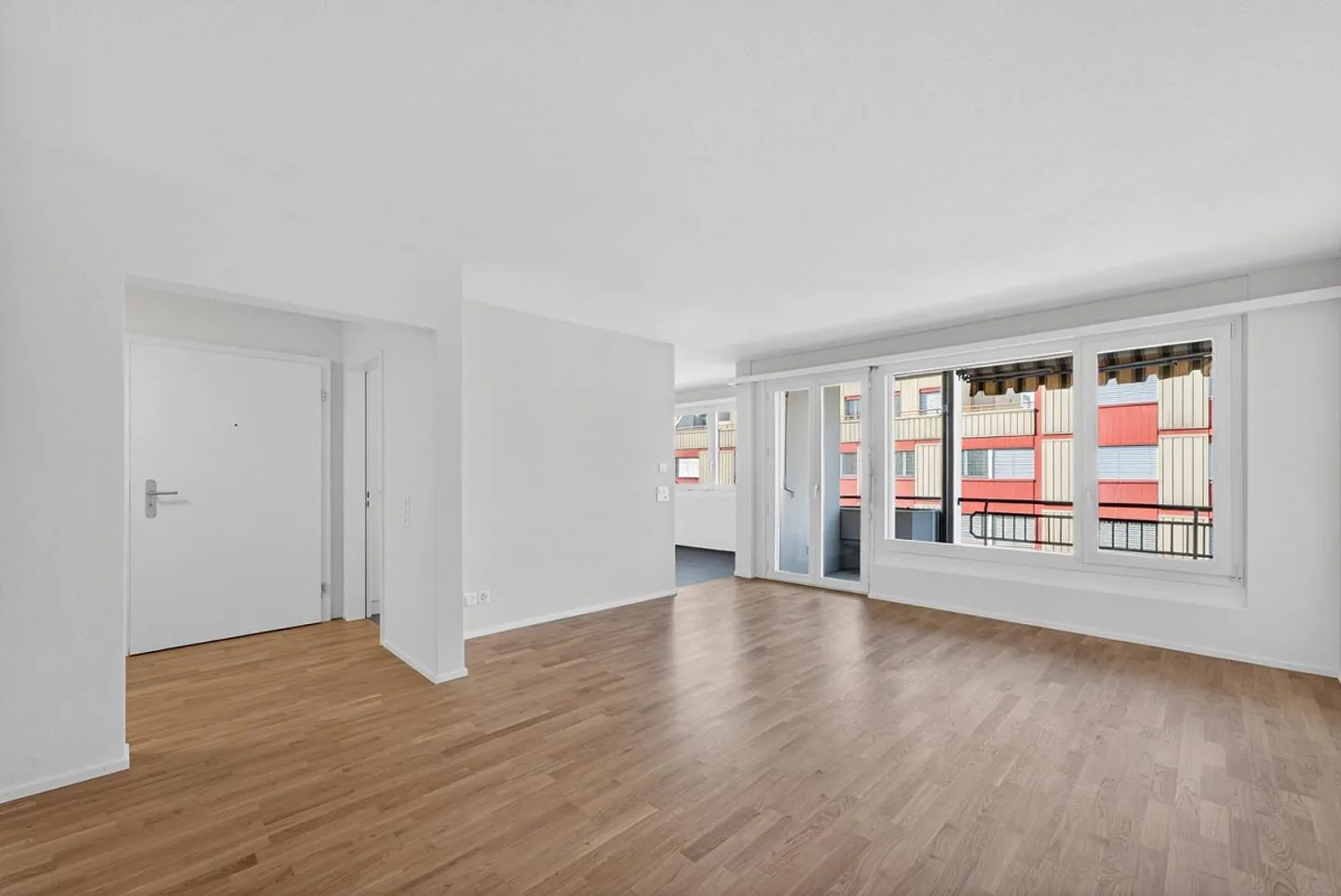 Incantevole appartamento 2½ camere, recentemente ristrutturato a Lucerna - Foto 1 di 13