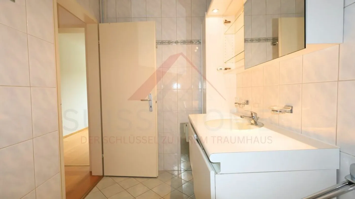 Appartement de jardin moderne de 4,5 pièces à Ittigen - beaucoup de lumière, d'intimité et d'espace extérieur privé - Photo 10 sur 16