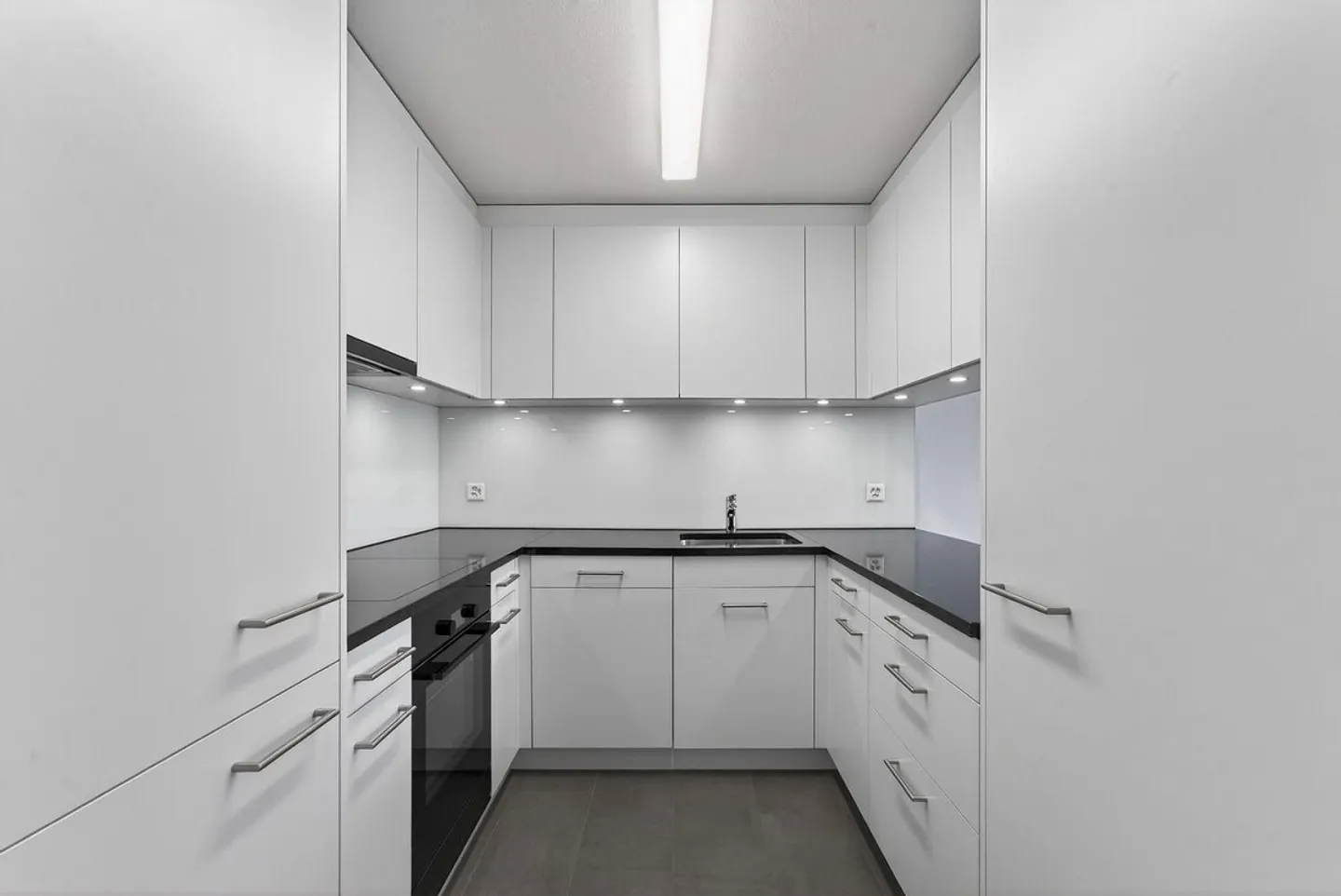 Incantevole appartamento 2½ camere, recentemente ristrutturato a Lucerna - Foto 3 di 13