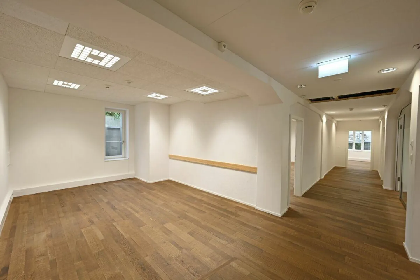 214 m² commercial space - Photo 3 of 7