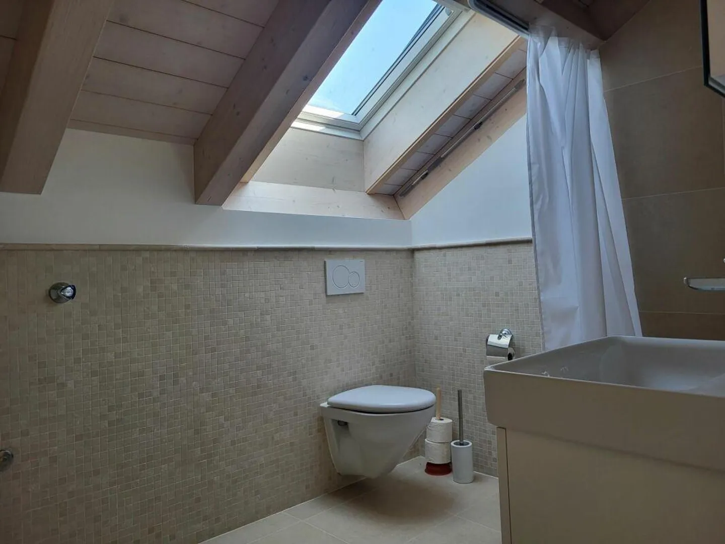 High-quality penthouse apartment with a view of the golf course - Photo 7 of 17