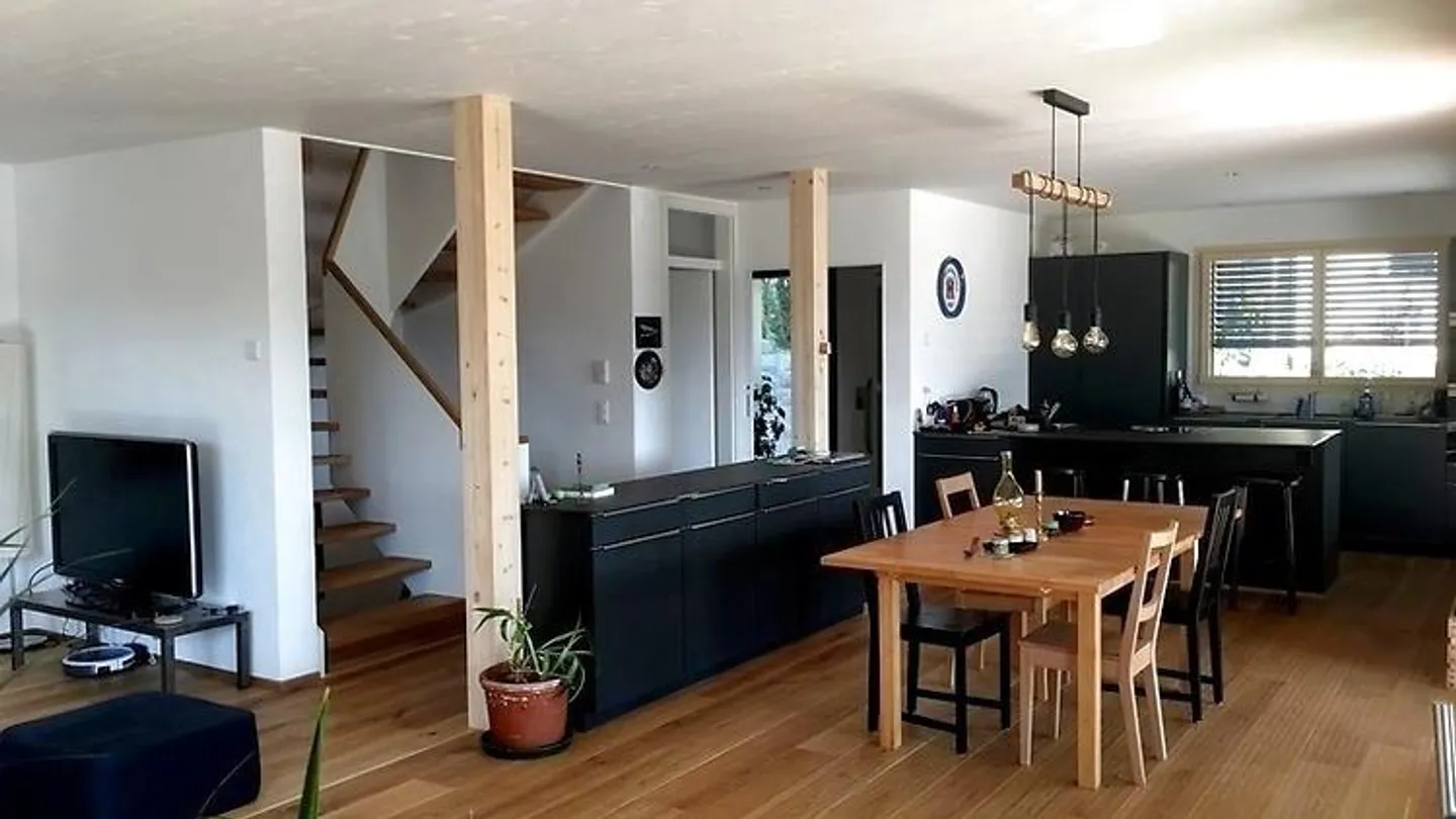 MAISON DE 5 CHAMBRES À OBERWIL (BL), MEUBLÉE - Photo 2 sur 10
