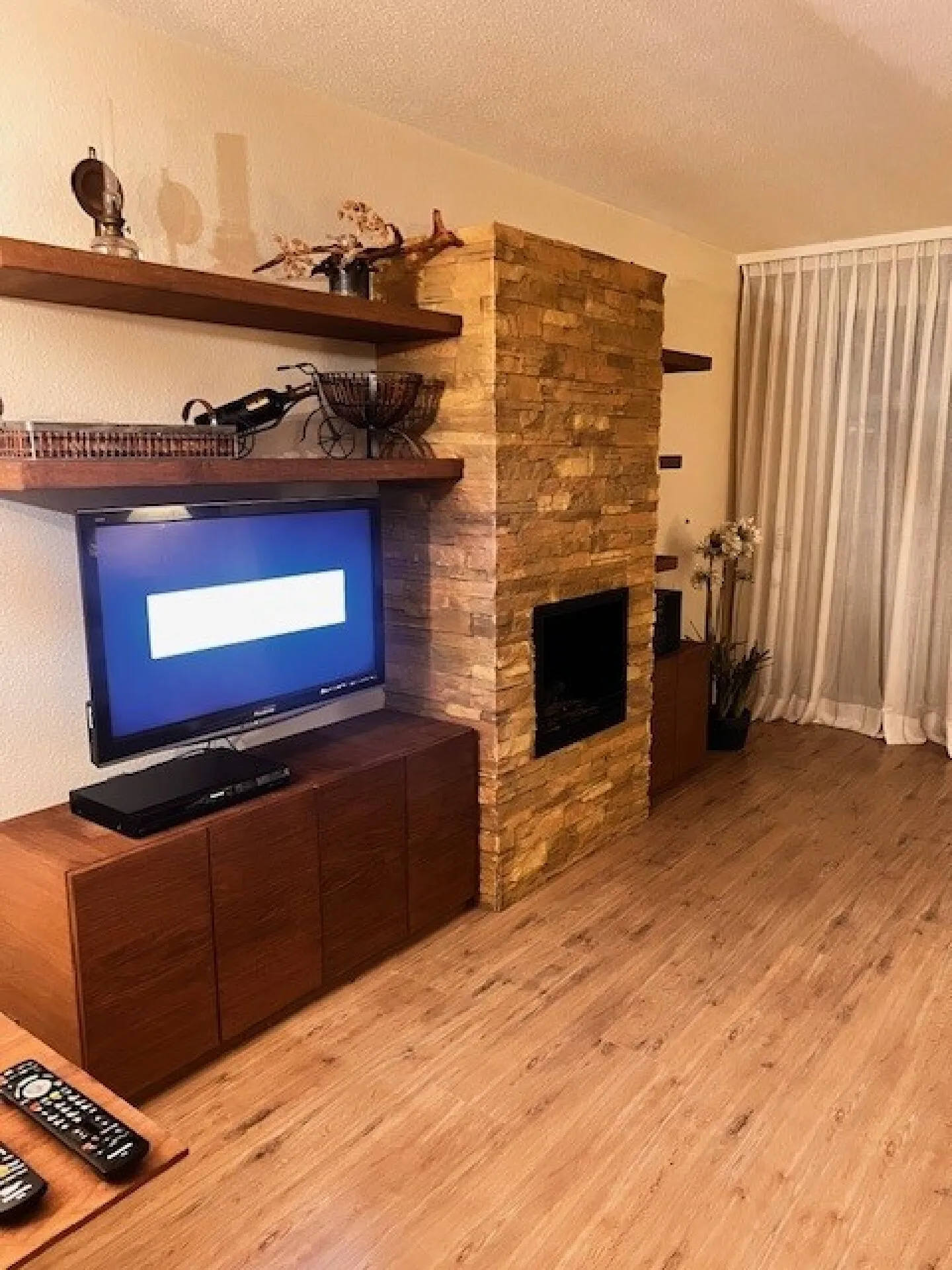 Appartement 2 pièces magnifiquement meublé - Photo 3 sur 10