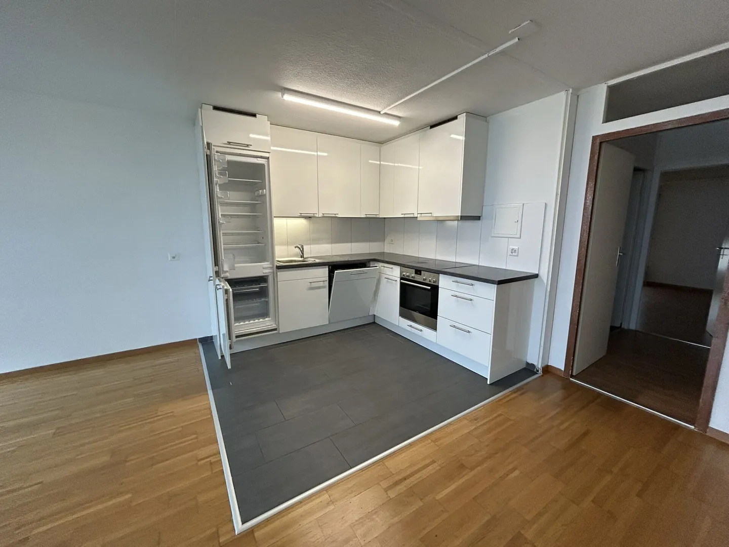 4.5 Zi WG neuwertige Küche, kinderfreundlich, schöne Aussicht - Foto 1 von 9