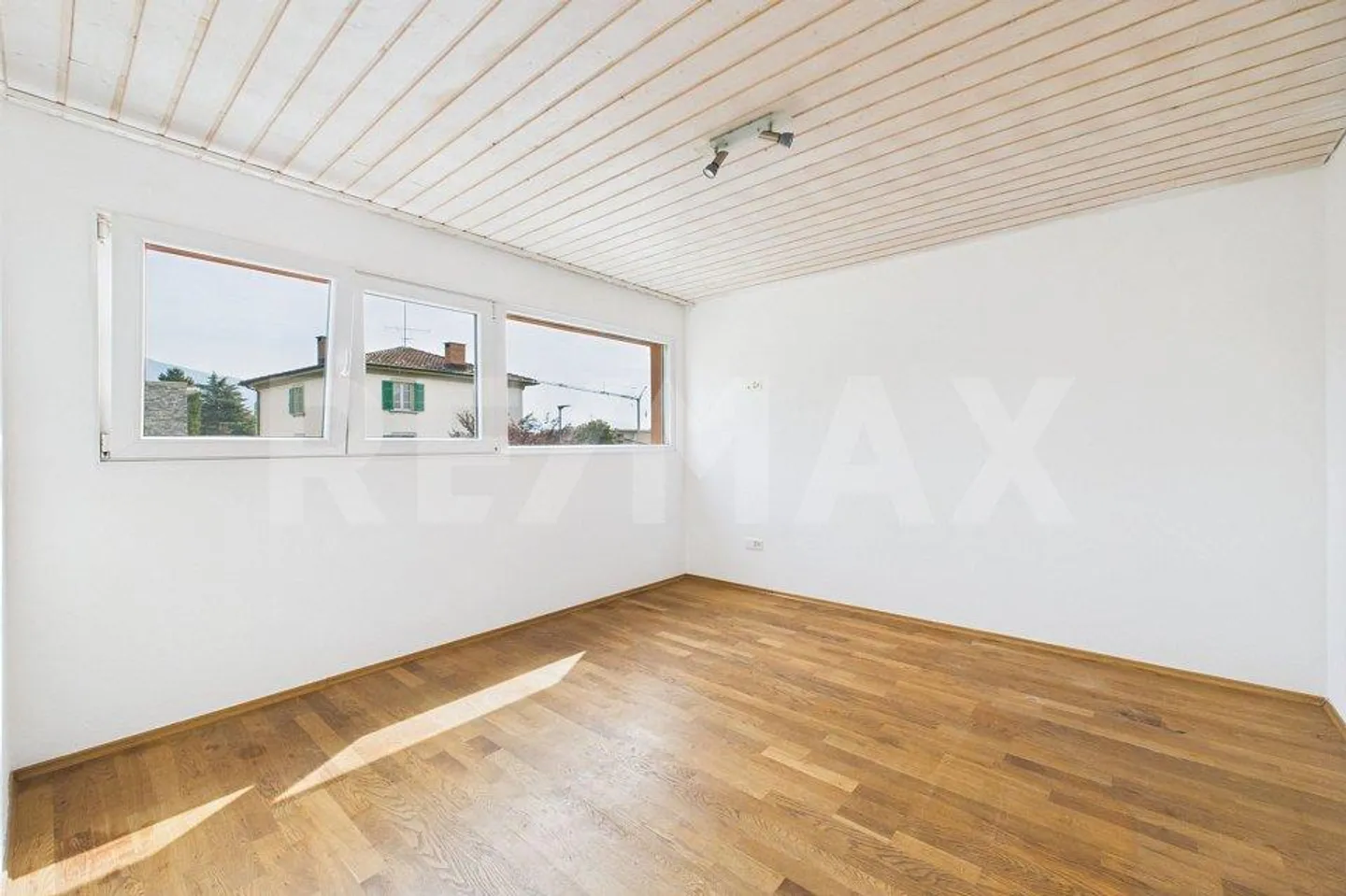 Casa Charmante con Giardino a Ligornetto - Foto 7 di 13