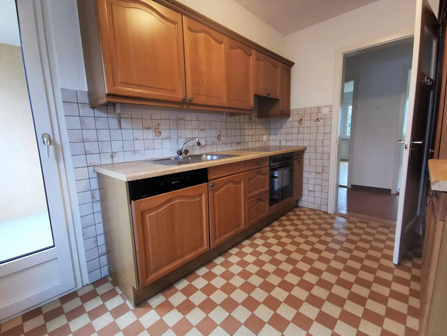 Appartement au rez-de-chaussée près du KSA - Photo 3 sur 5