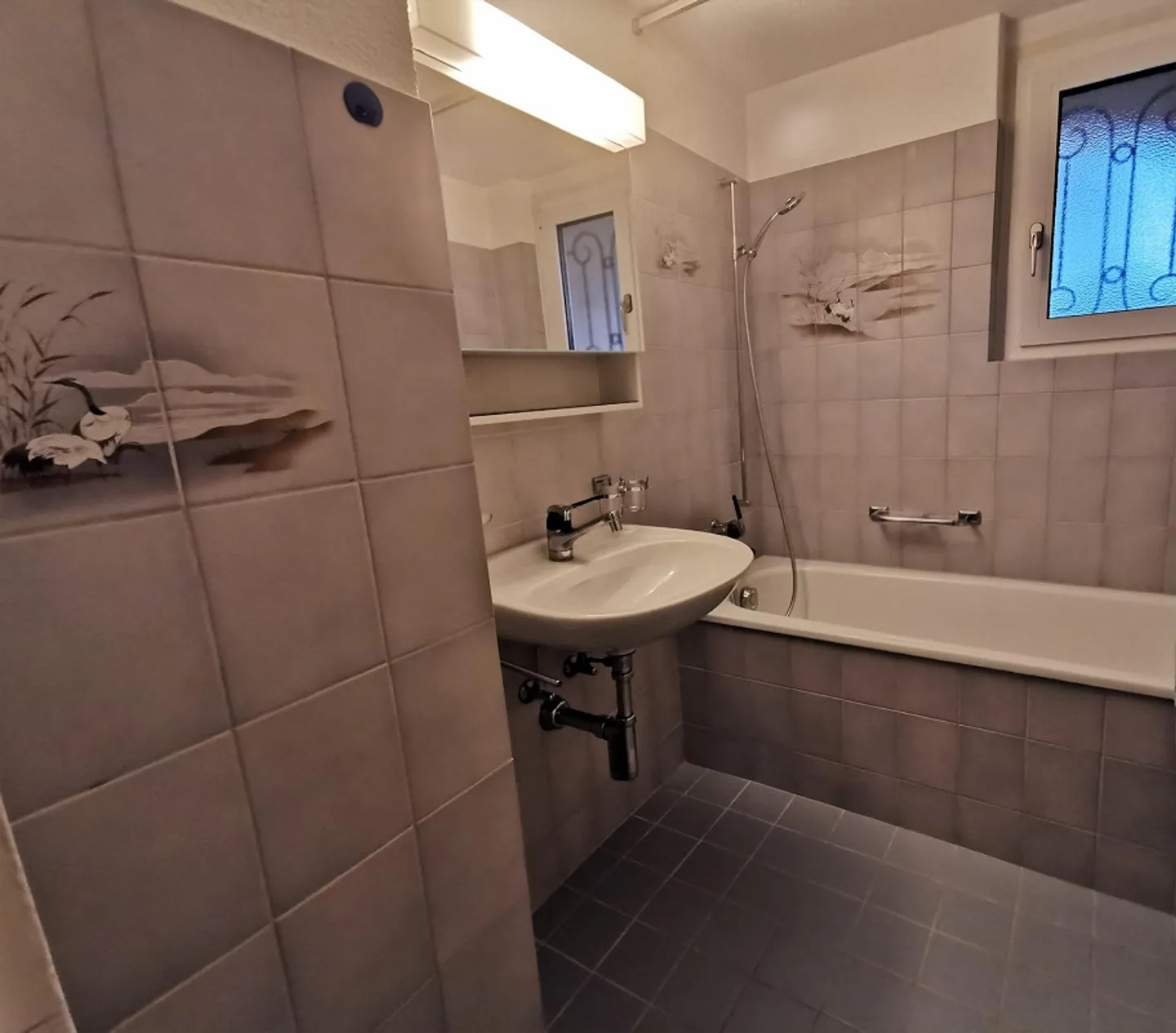 Appartement au rez-de-chaussée près du KSA - Photo 4 sur 5