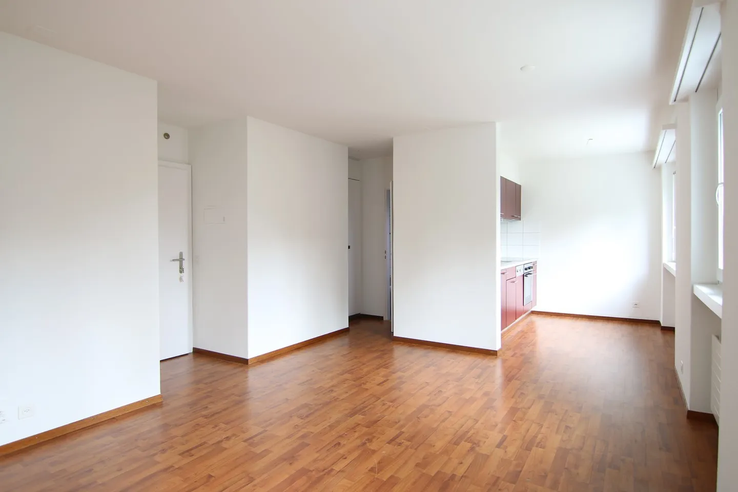 2.5-room apartment on the outskirts near the main train station - Photo 2 of 5